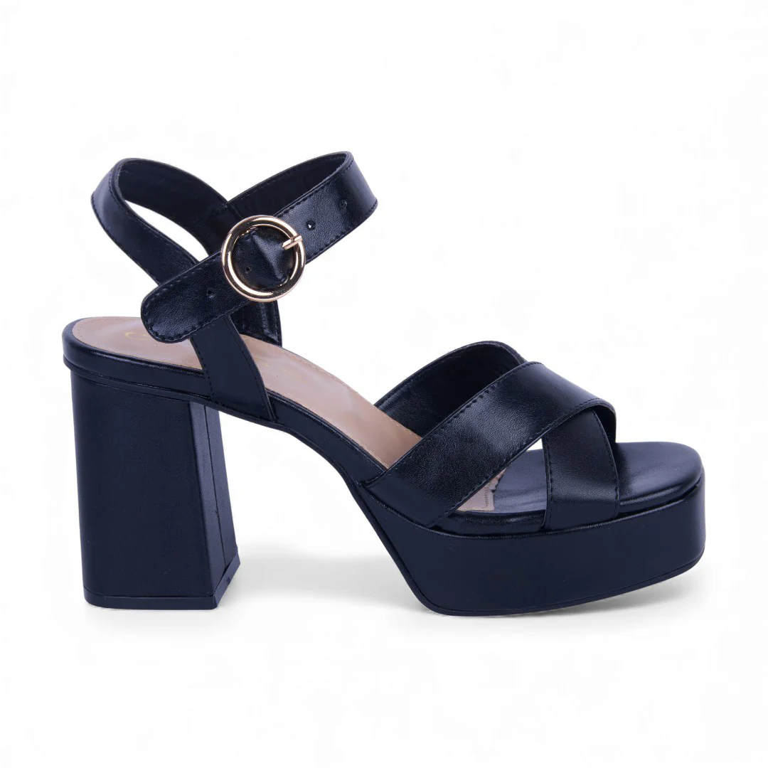 SANDALIA PLATAFORMA Y TACÓN NEGRO HEBILLA 01822