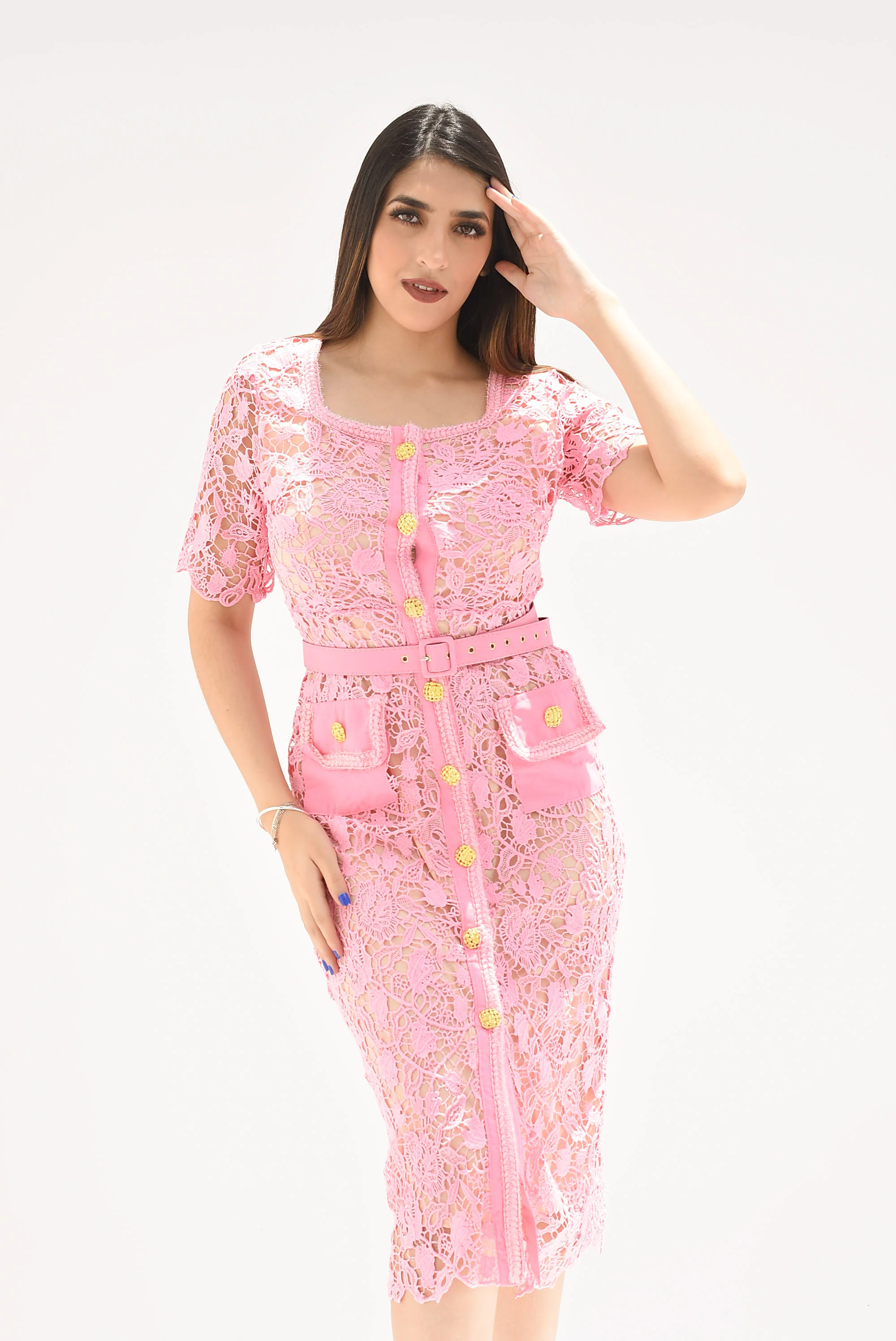 Vestido guipur con cinturón Rosa