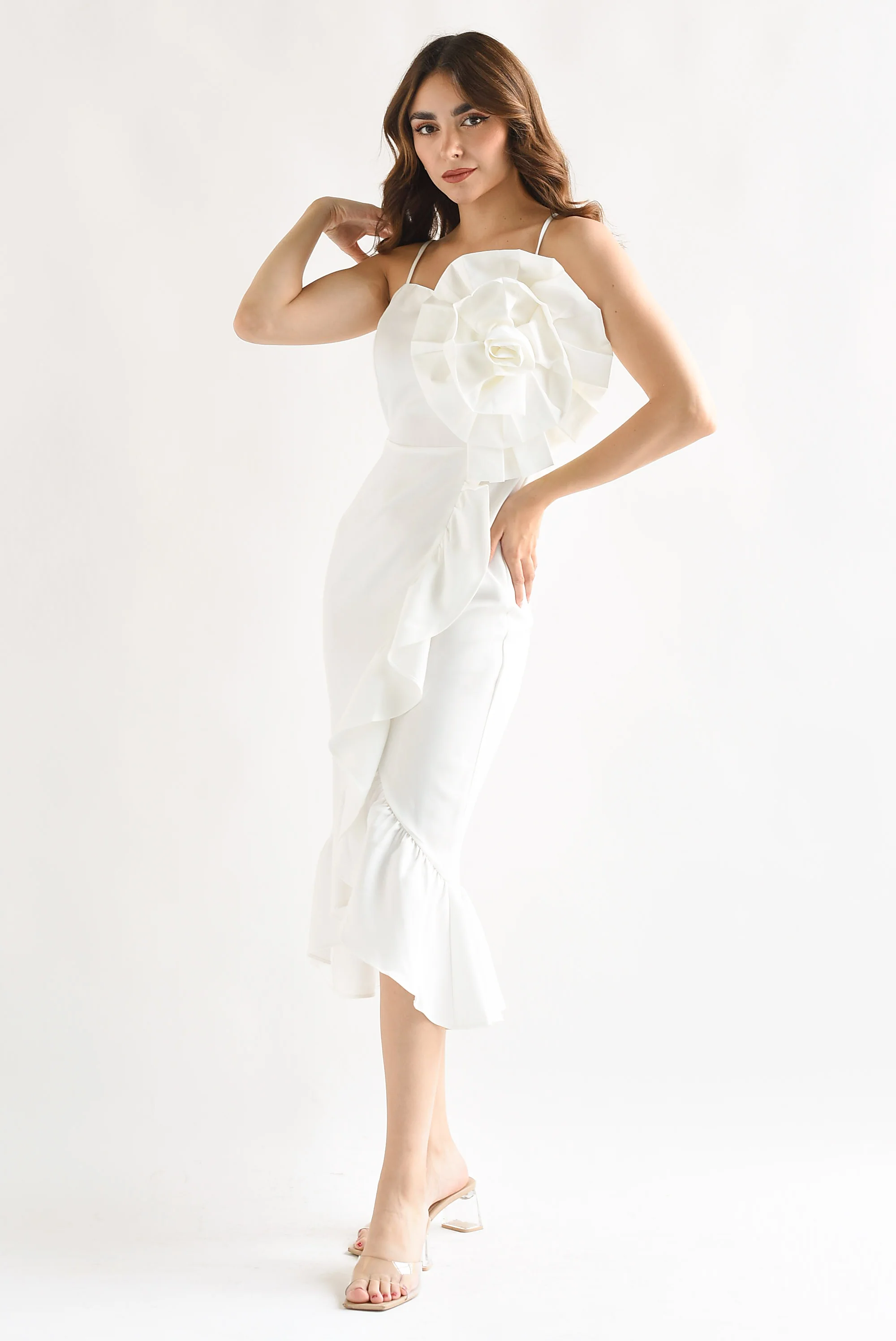 Vestido flor 3D y olanes Blanco