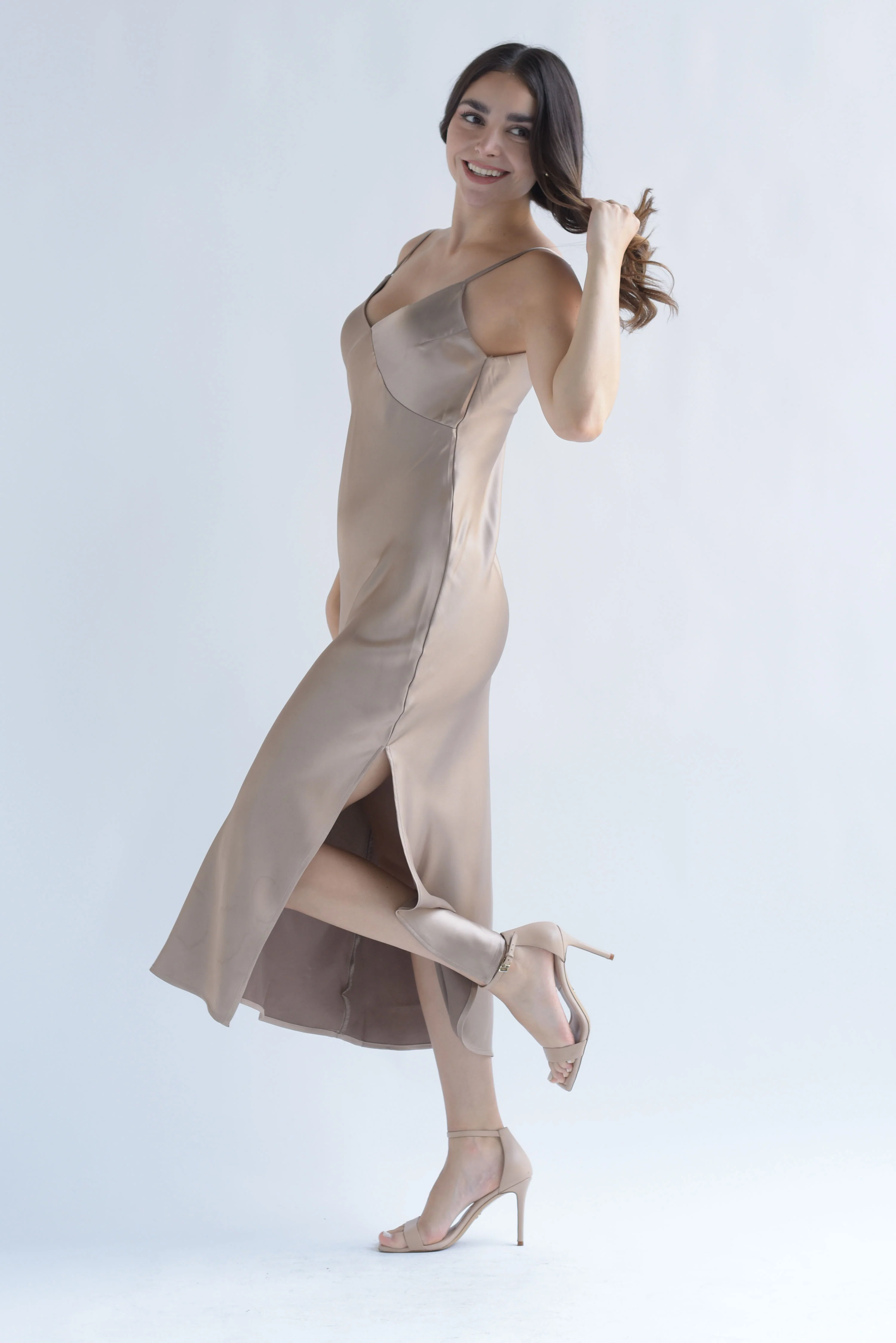 Vestido midi lencero Champagne