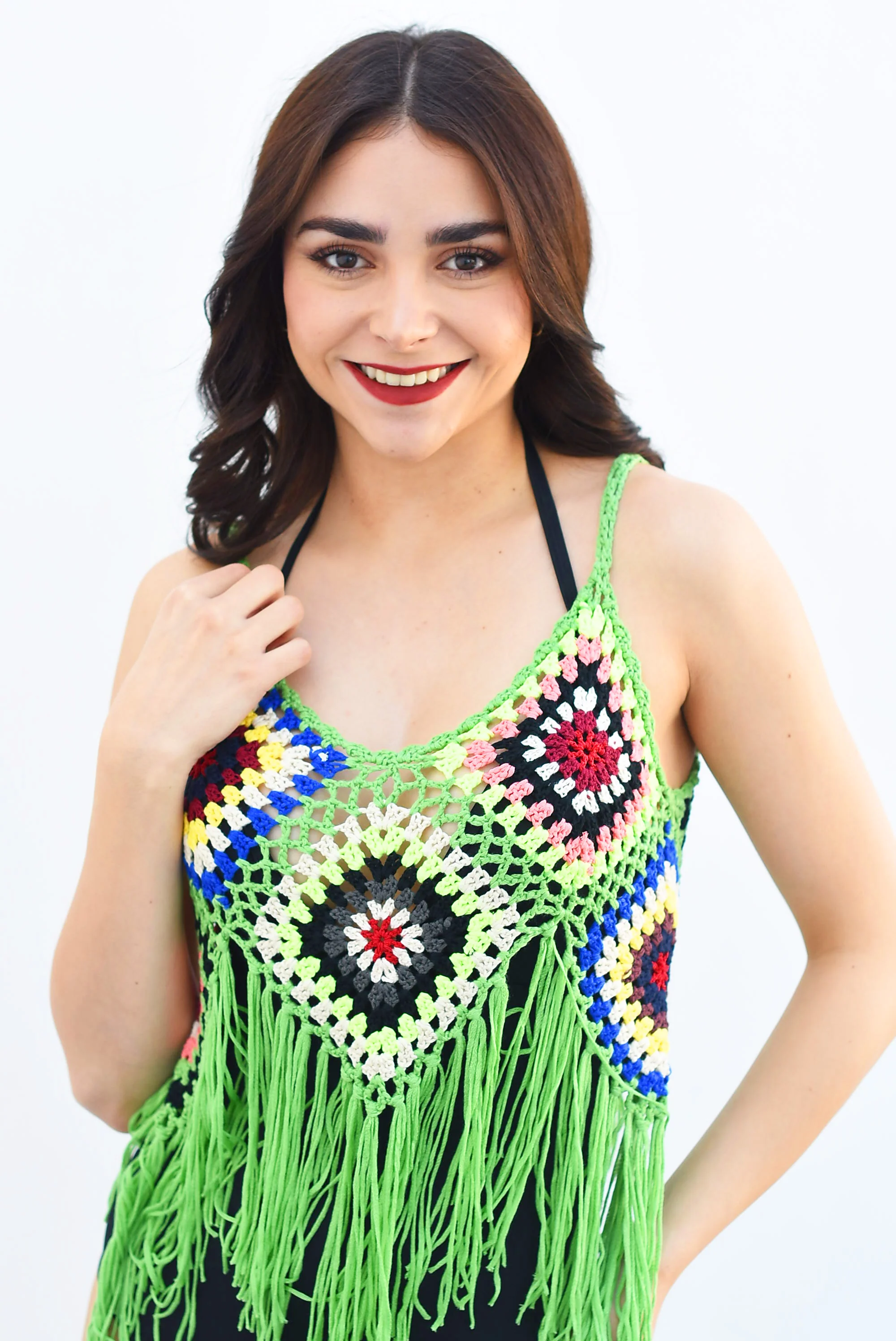 Blusa crochet flecos y flores Verde