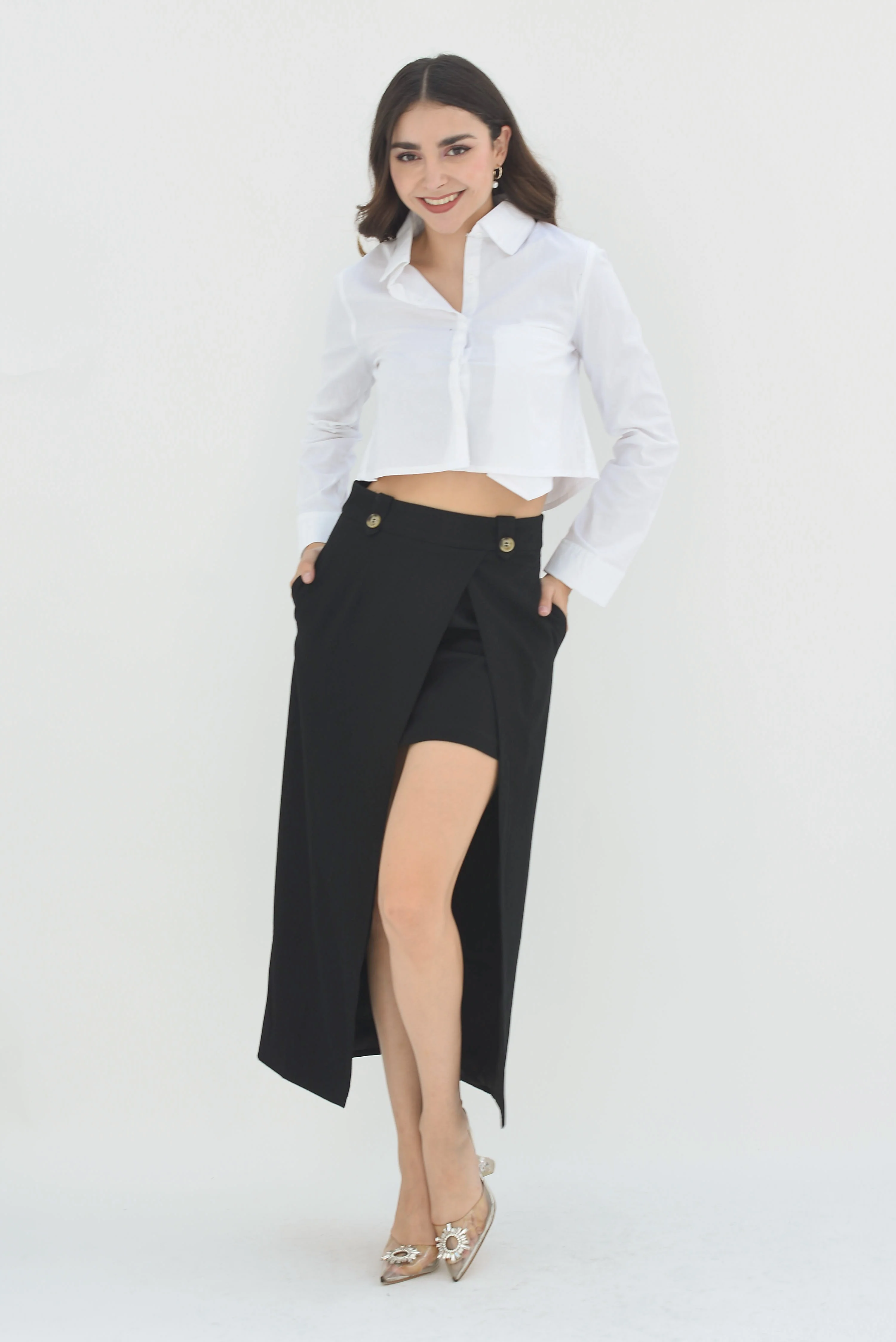 Falda midi abierta con fondo en mini falda