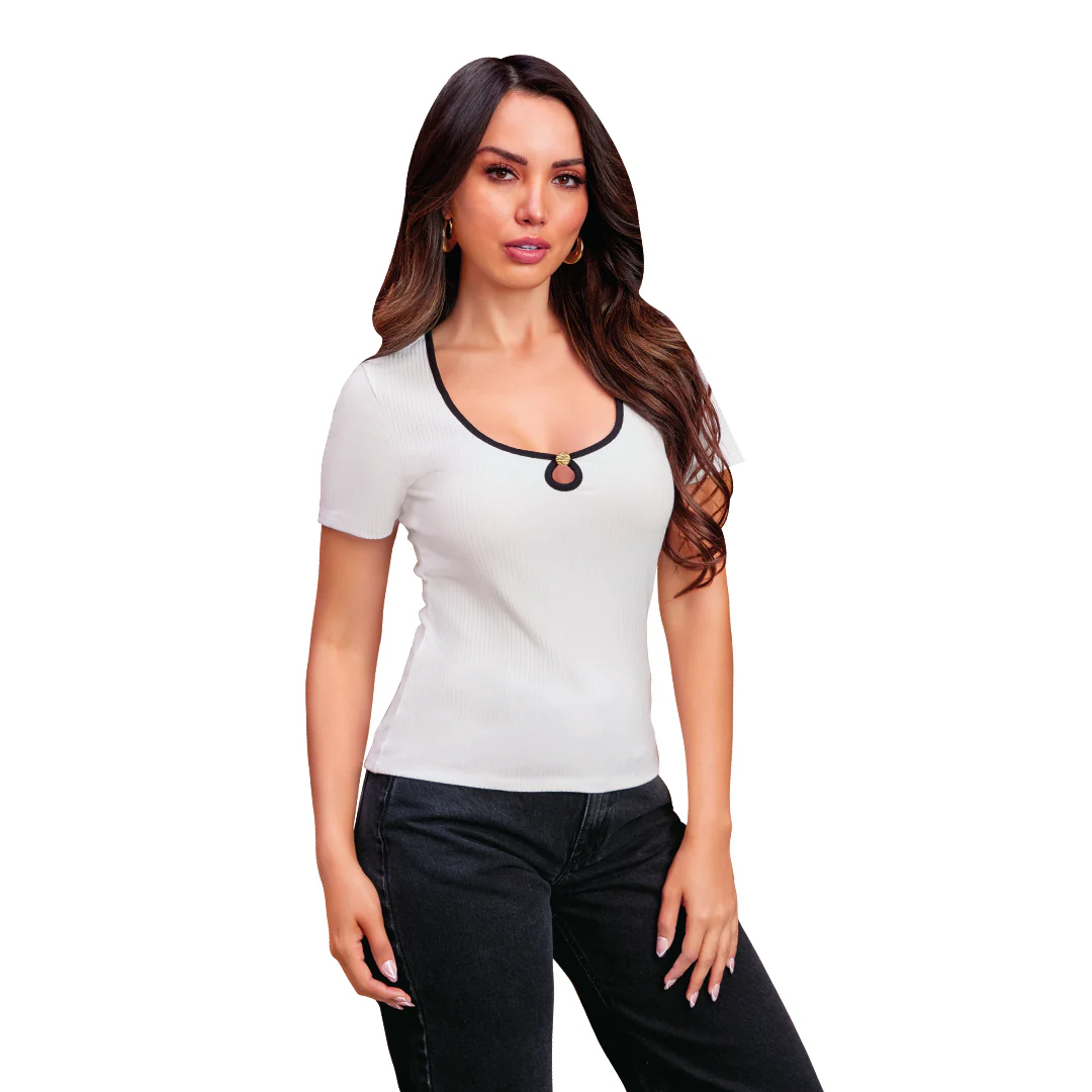 BLUSA BLANCA ESCOTE 