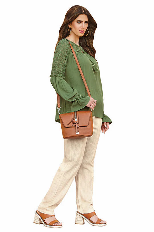 Blusa de encaje color verde olivo  96102