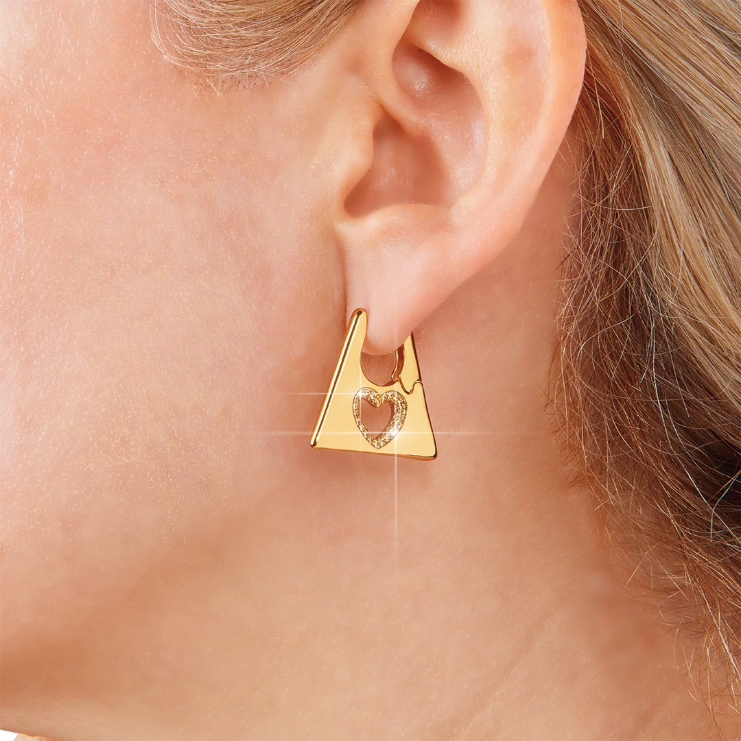 ARRACADA DE CORAZÓN BAÑO DE ORO 8K 88898