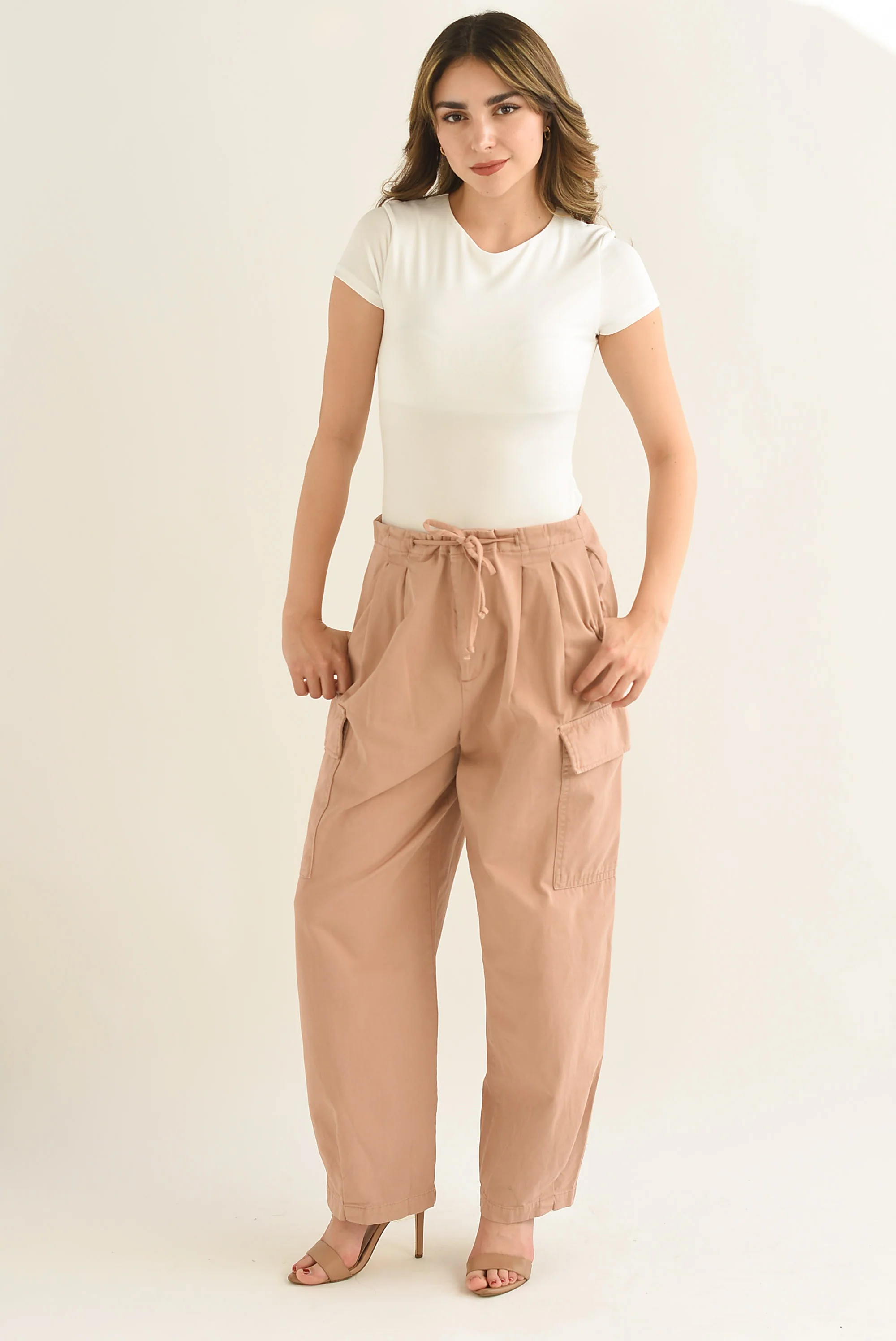 Pantalón slouchy cargo Moka