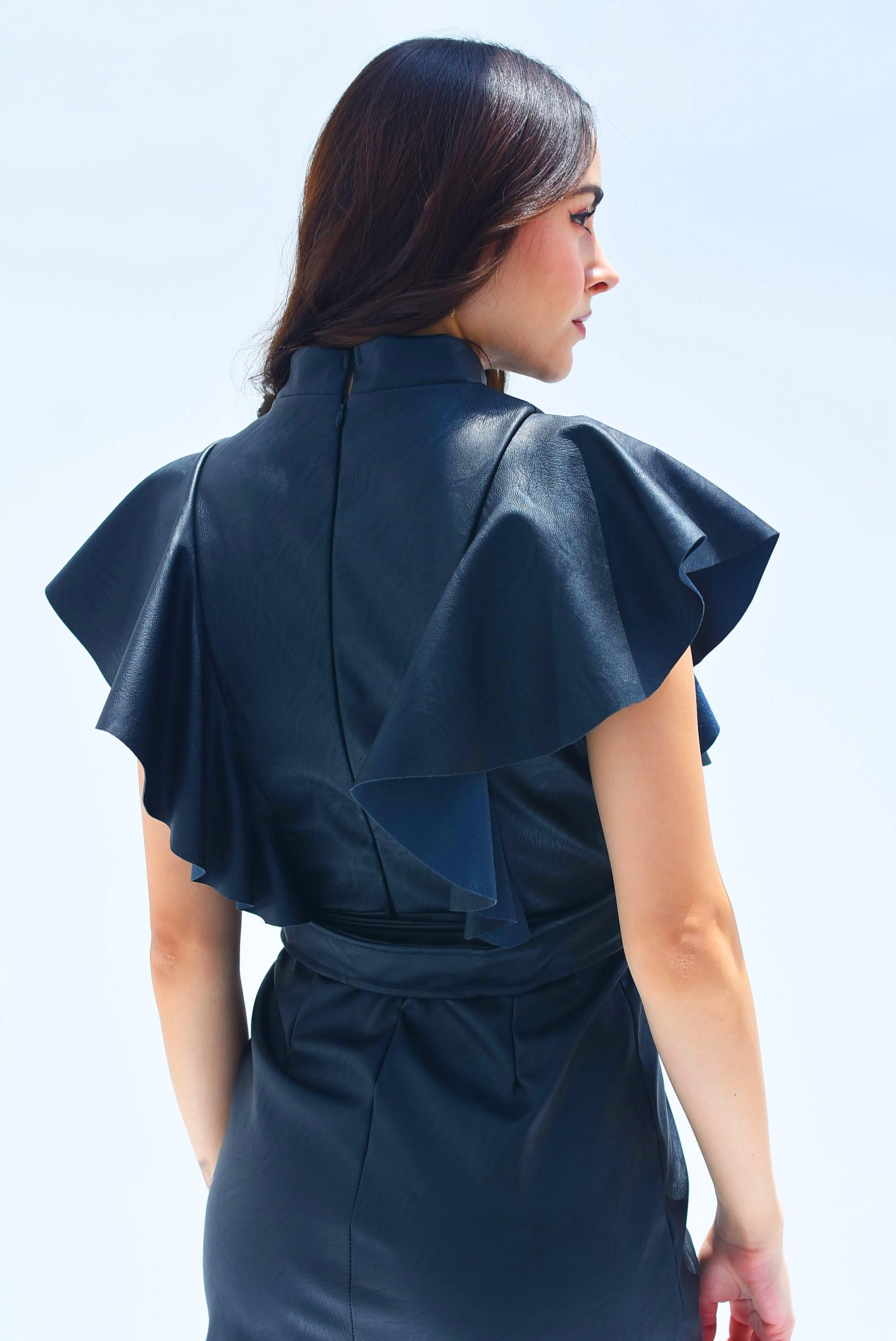 Vestido vinipiel olán Negro