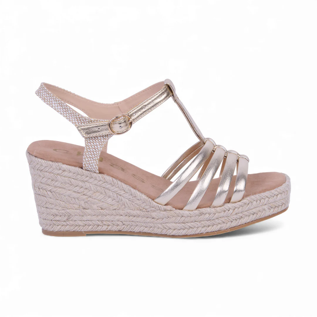 SANDALIA DE PLATAFORMA ORO CON PULSERA 32236