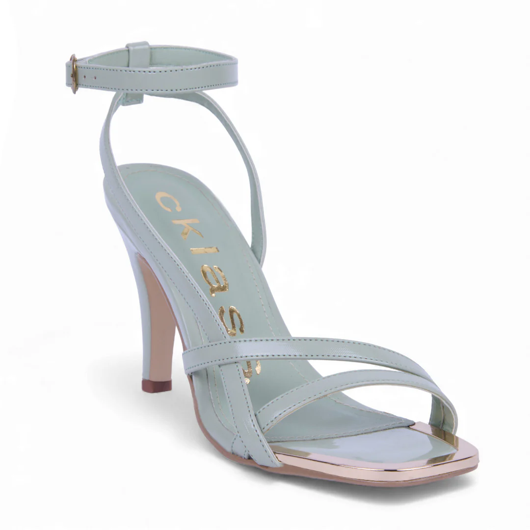 SANDALIA TACÓN VERDE CON PUNTERA DORADA 67464