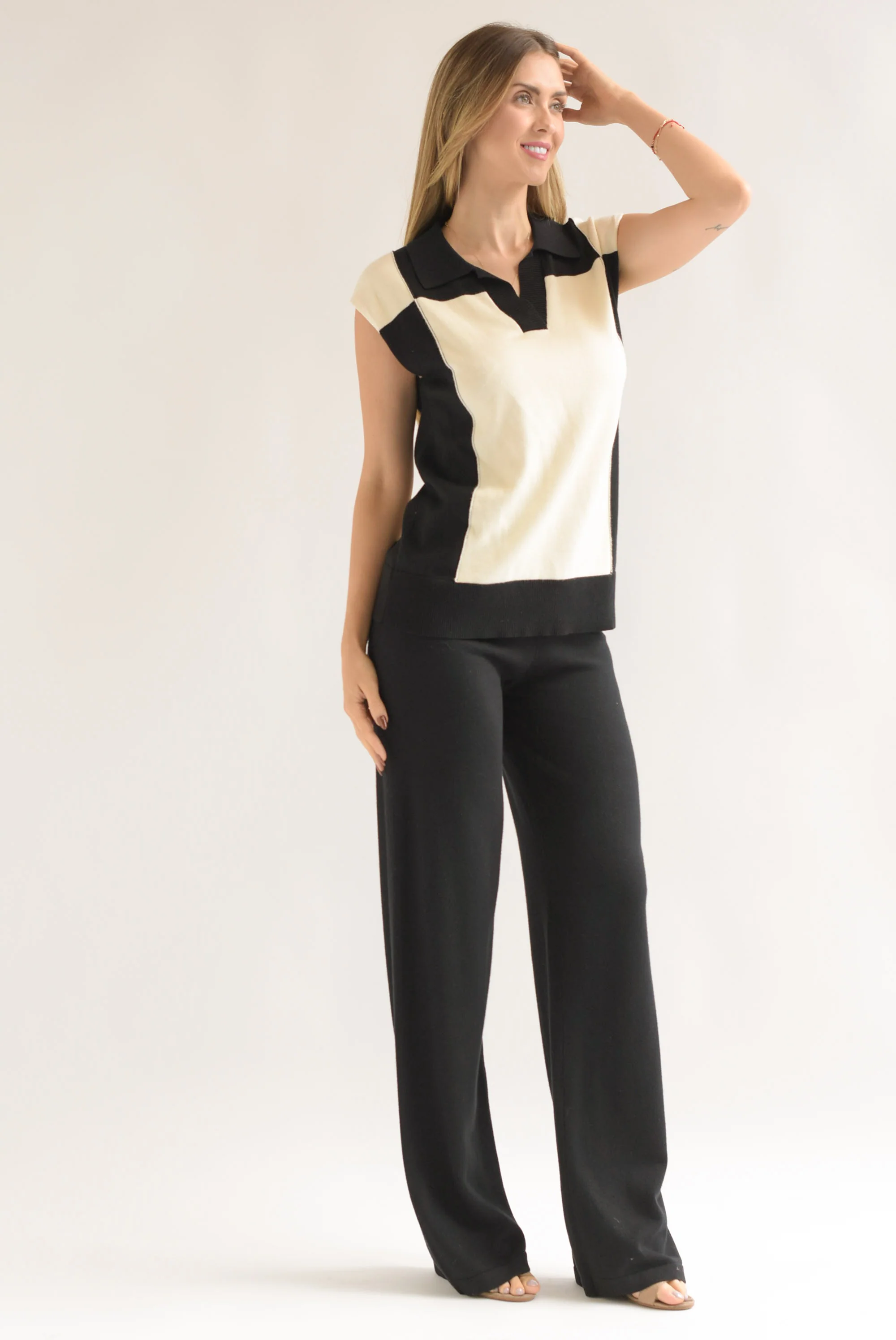 Set Pantalón y Sweater sin manga cuadros Black & White