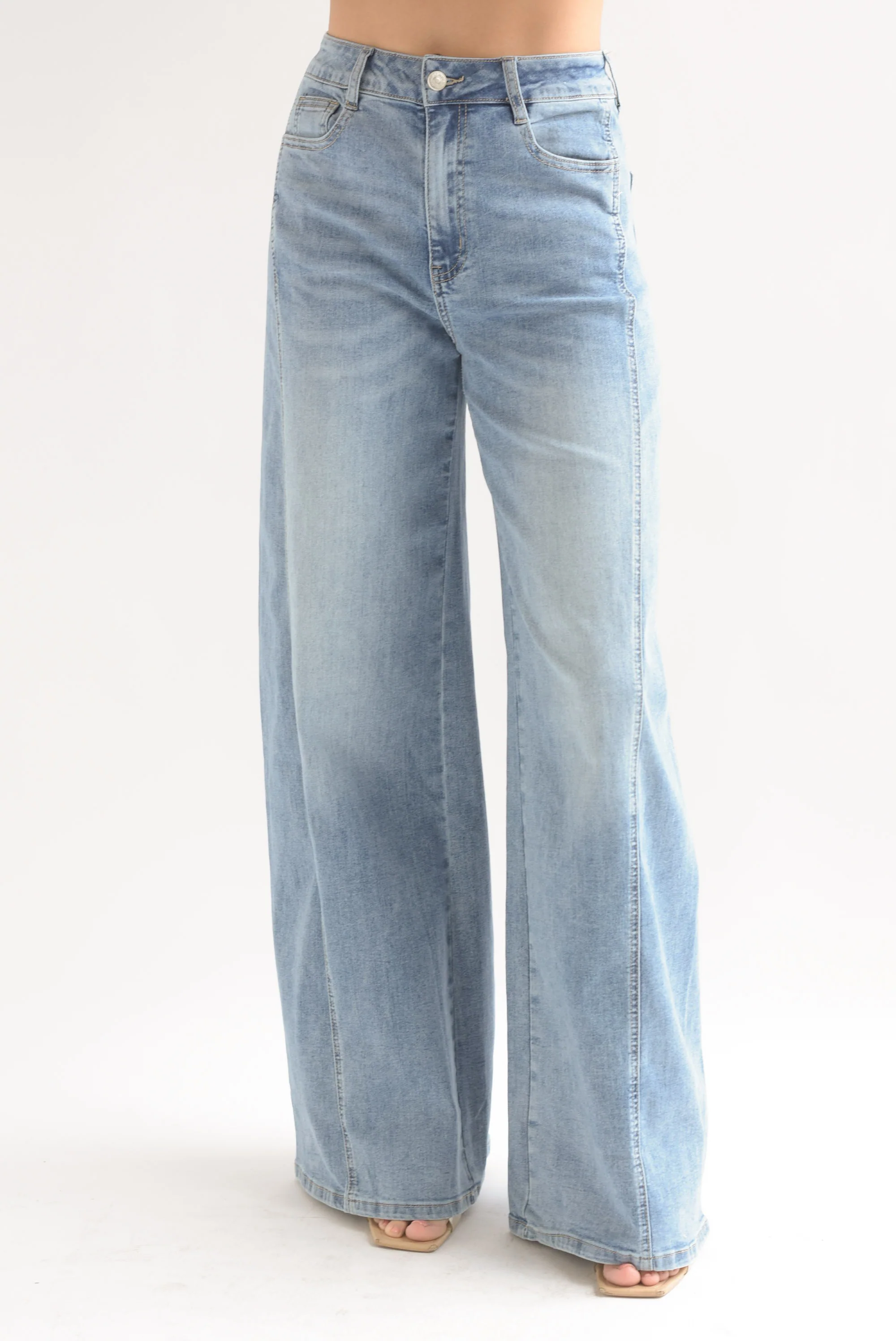 Jeans súper wide costuras Denim Medium