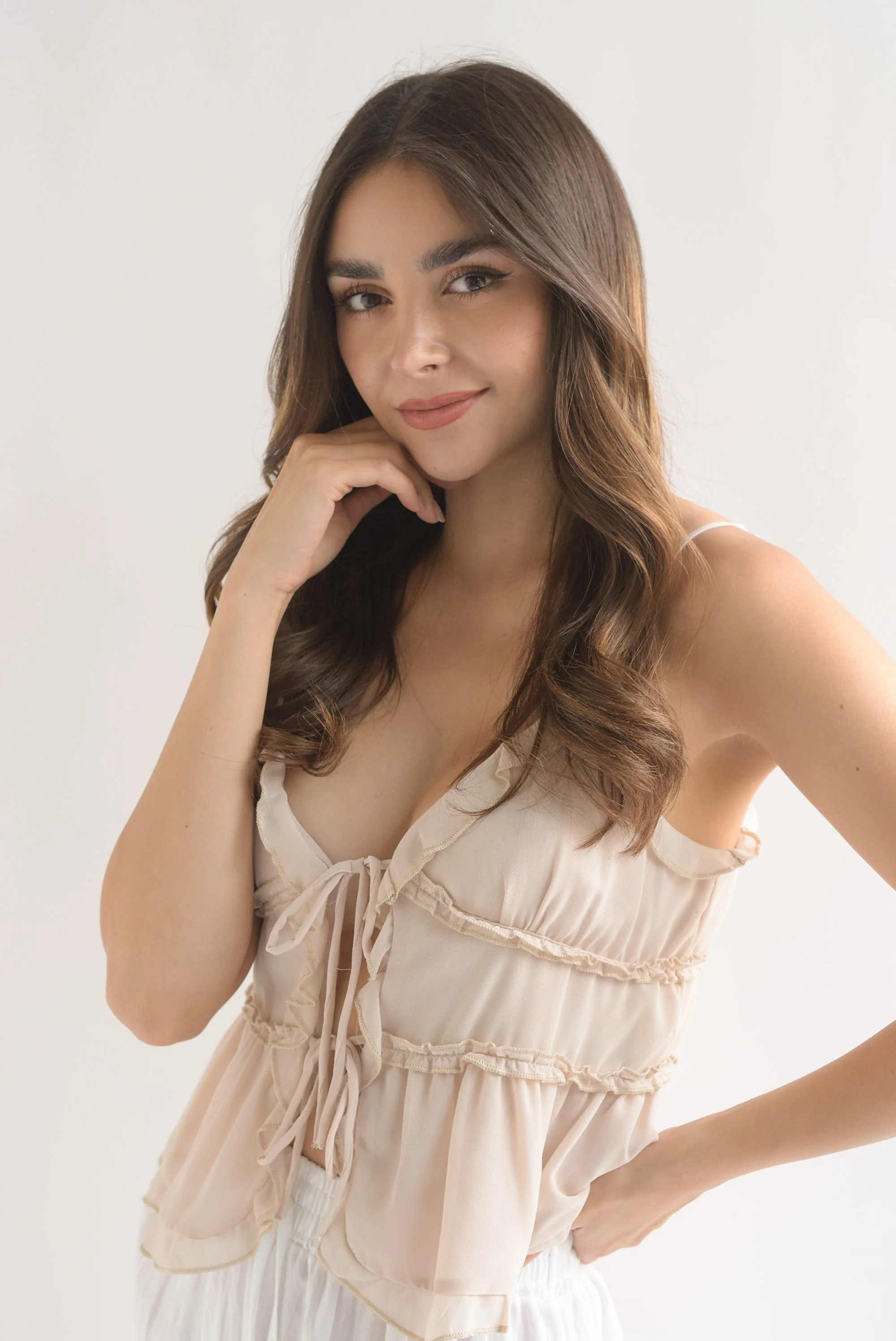 Blusa tirantes olanes lazos Beige