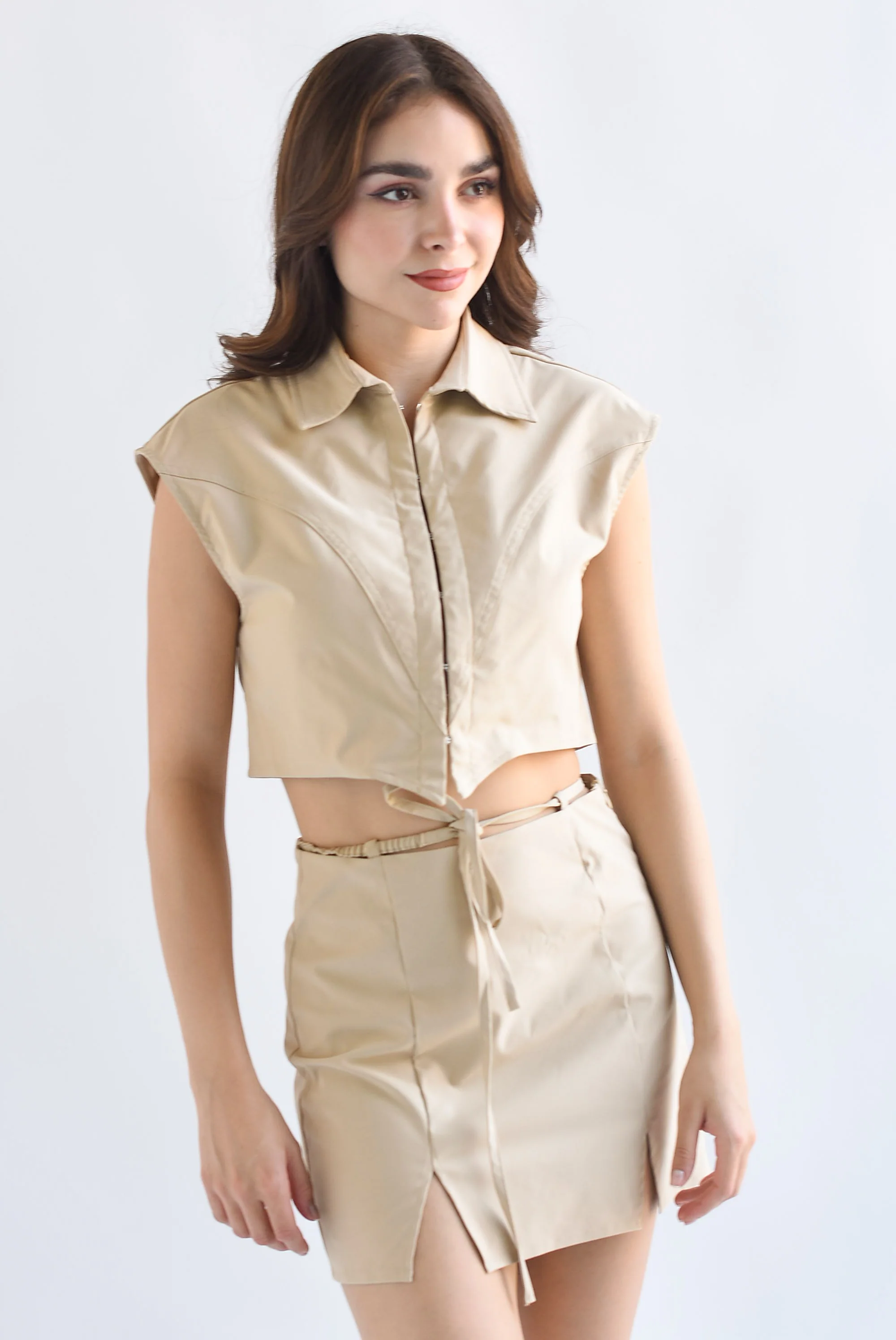 Set Falda y Blusa tipo chaleco Kaki