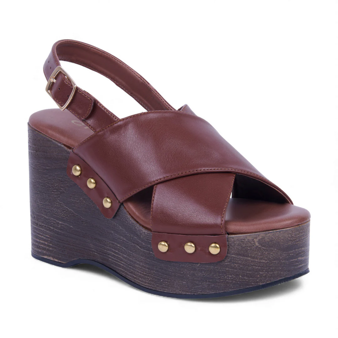 SANDALIA PLATAFORMA CORRIDA CAFÉ Y NEGRO PULSERA 67147