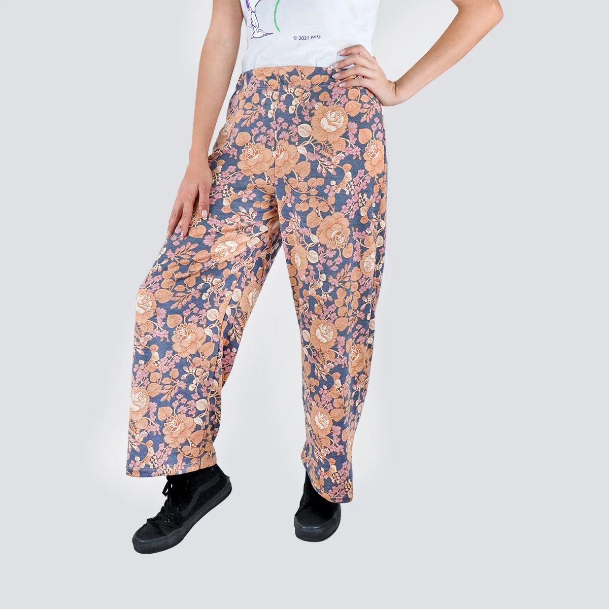 Pantalón Casual color Café con Estampado de Flores para Dama