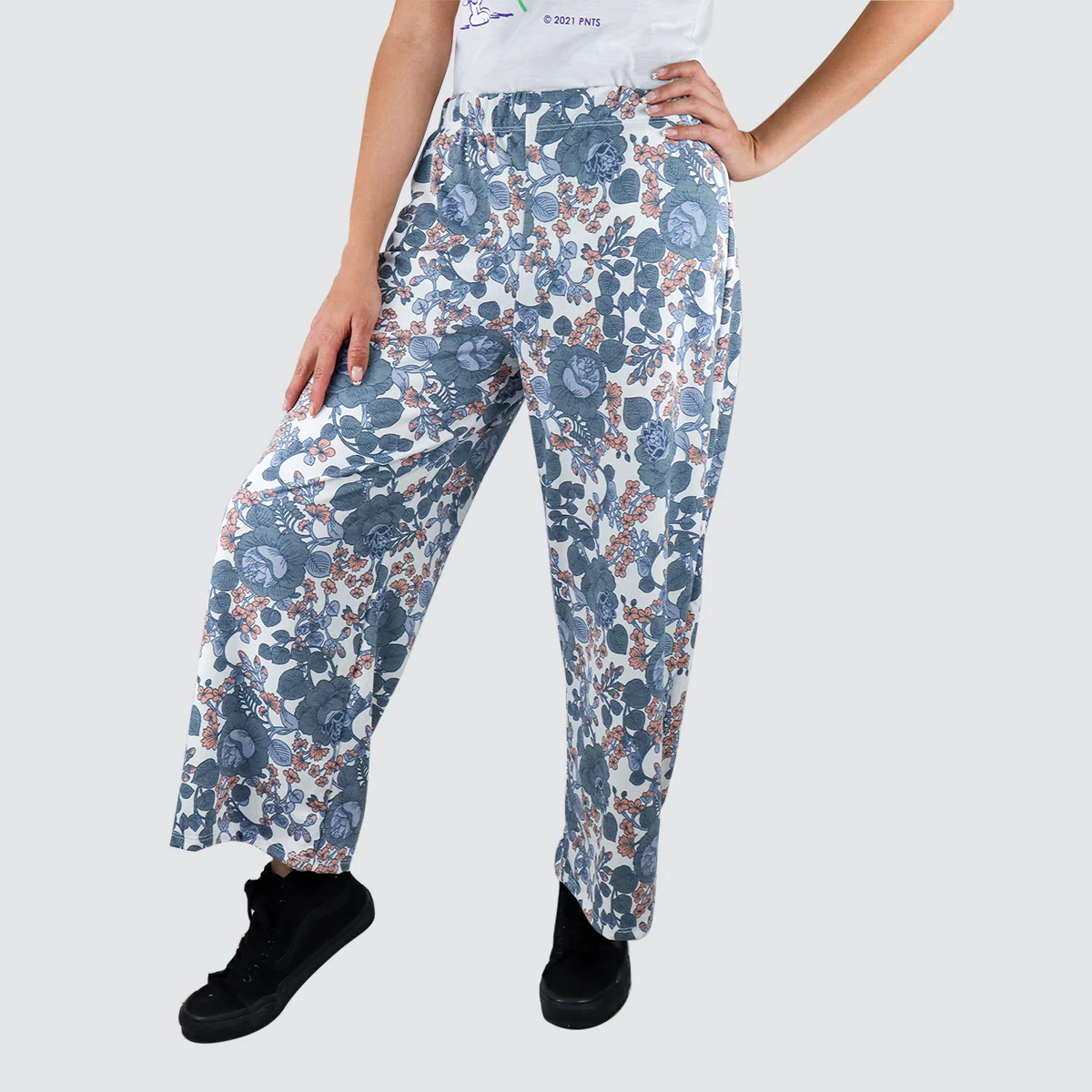 Pantalón Casual color Verde con Estampado de Flores para Dama