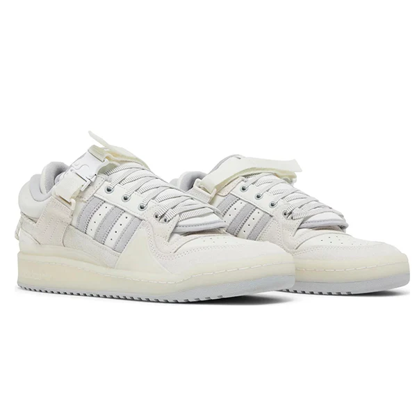 ADIDAS FORUM BUCKLE LOW `BAD BUNNY WHITE´