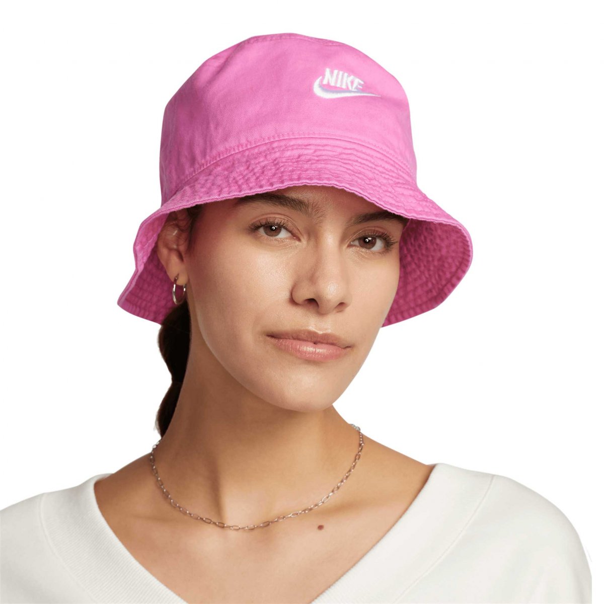 buckethat nike sportswear