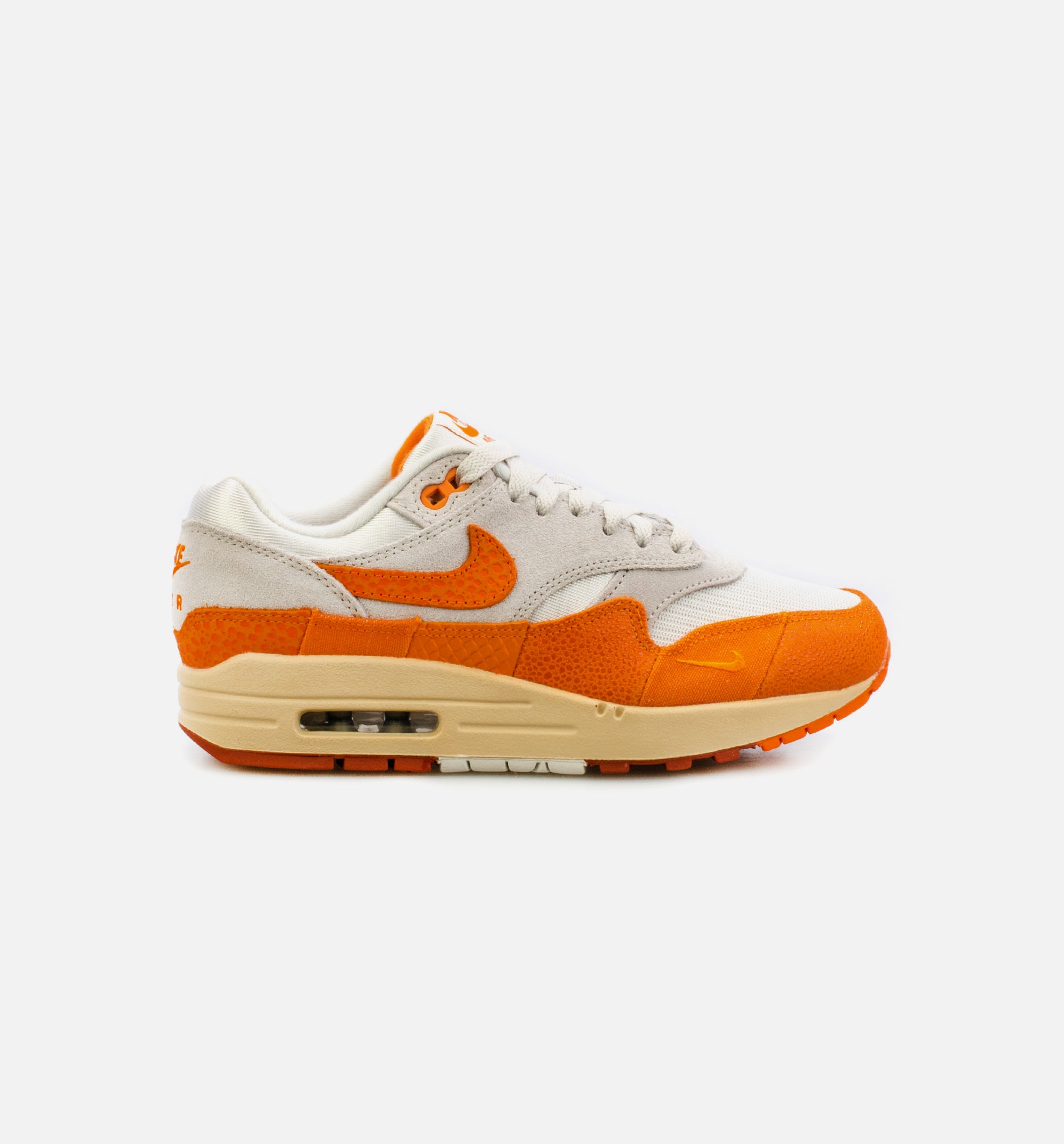 AM 1 Master Magma Orange Womens Lifestyle Shoe - Beige/Orange