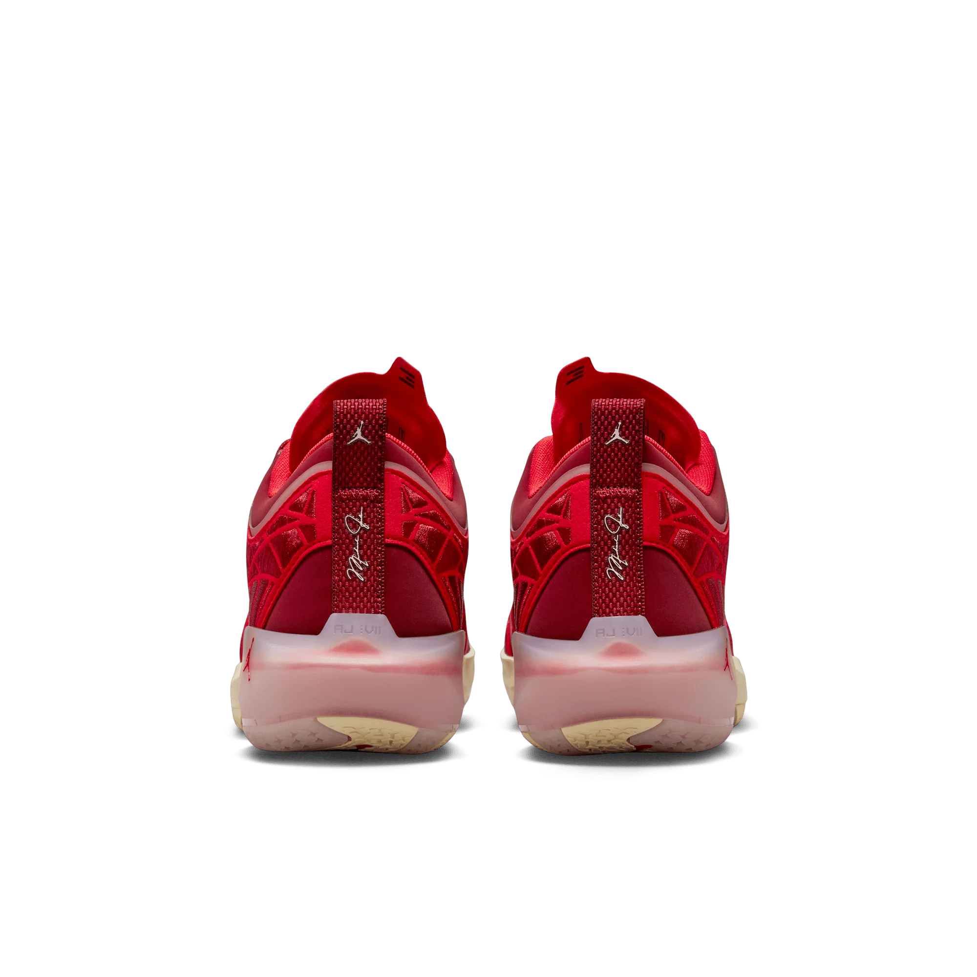 W AIR JORDAN XXXVII LOW