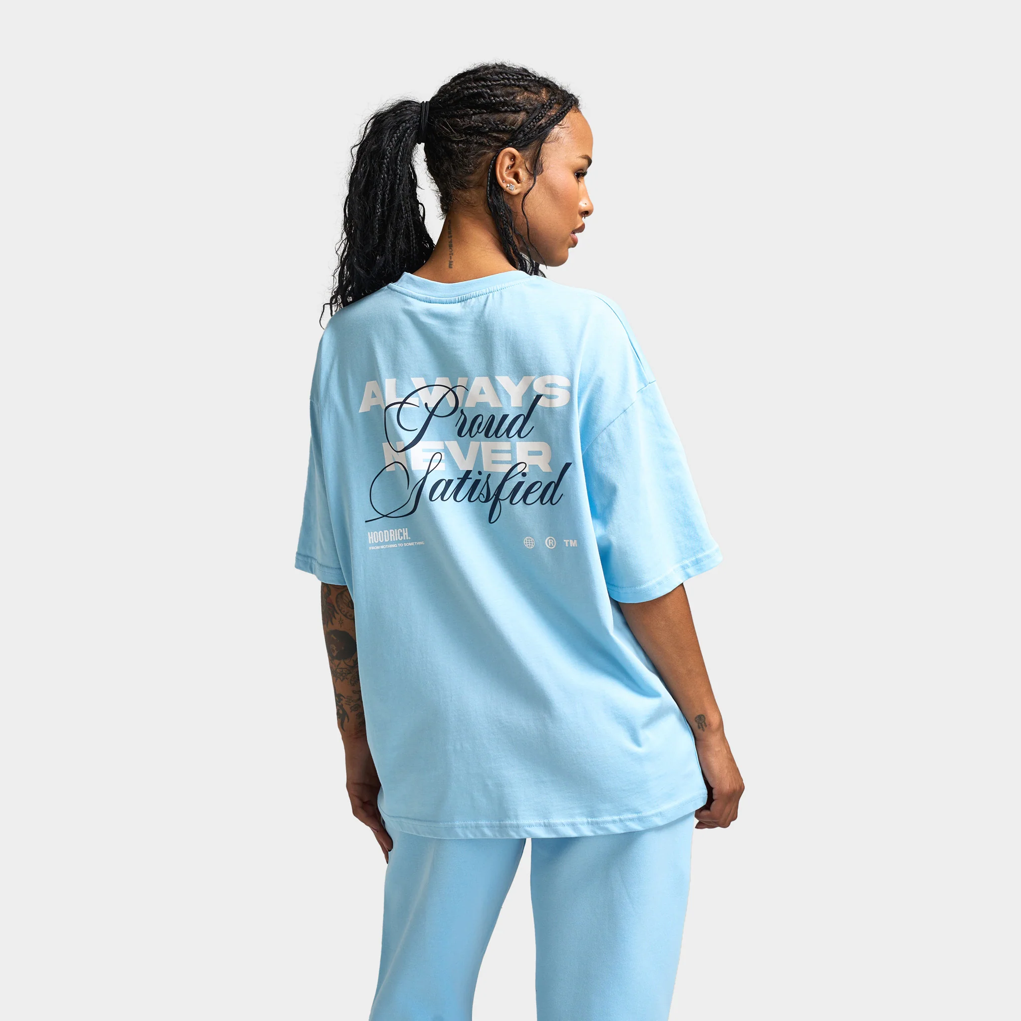 Hoodrich Women's Strike Oversized Graphic T-Shirt Clear Sky / White - Ombre Blue