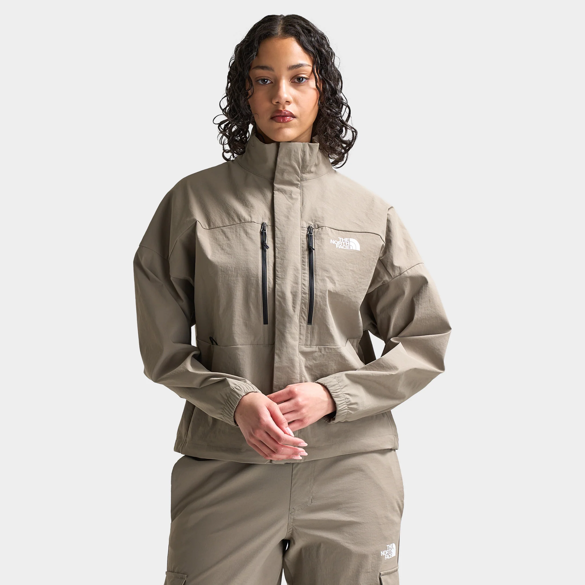 The North Face Women's Cargo Wind Jacket / Brown