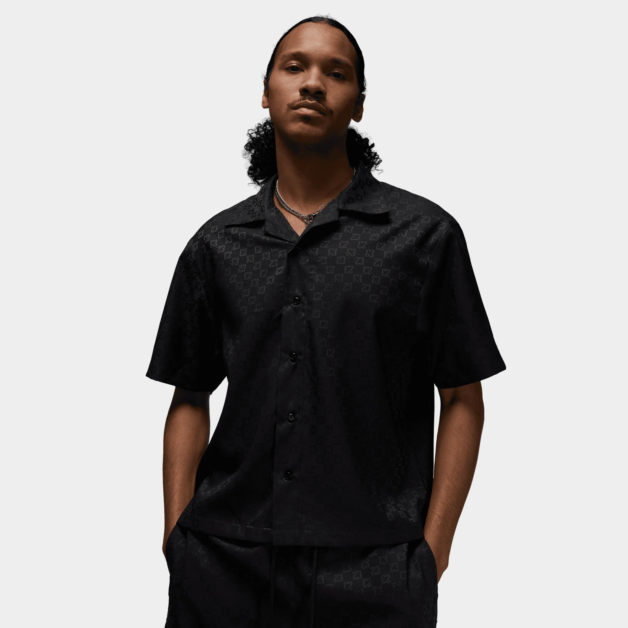 Jordan Essentials Short Sleeve Button Up Black / Black