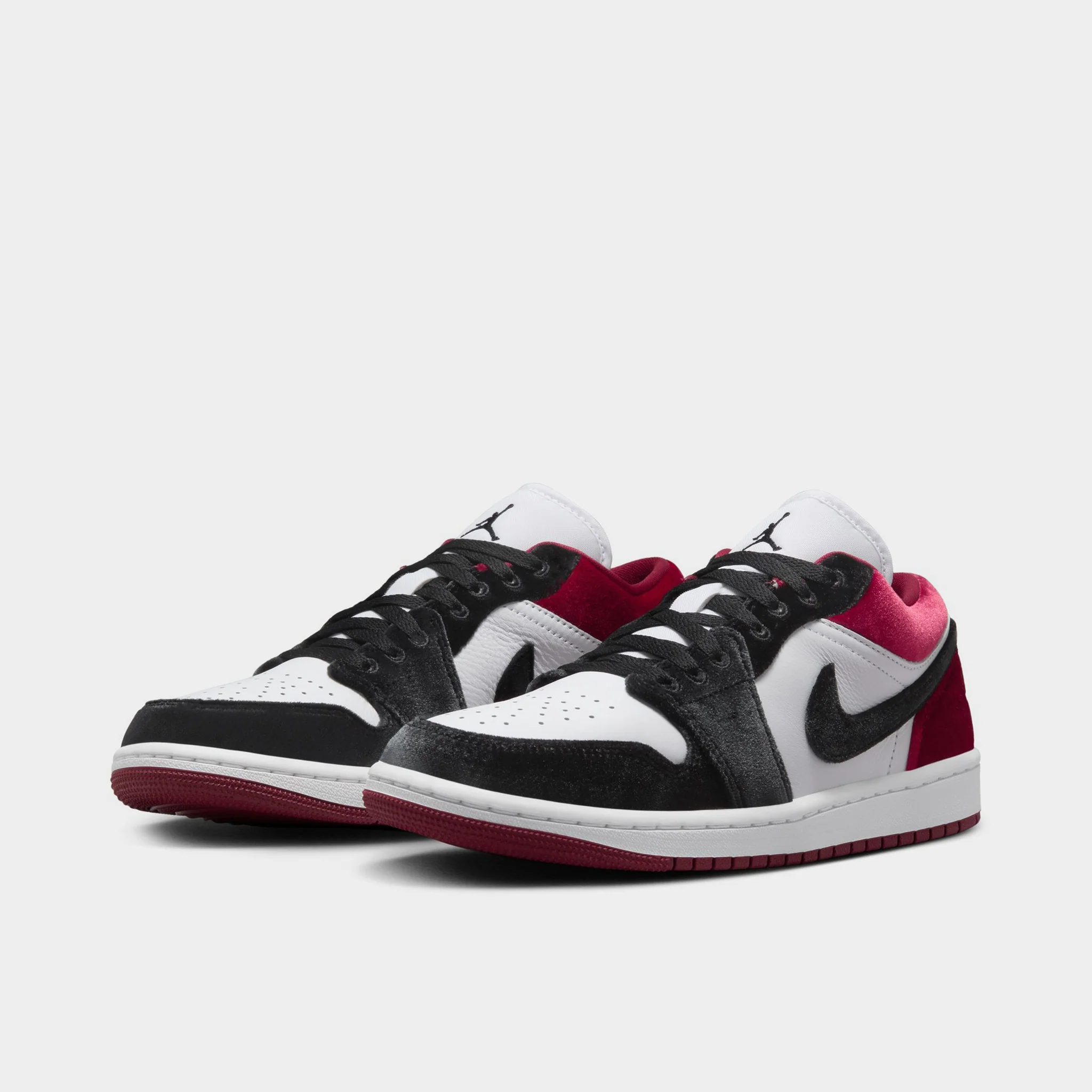 Jordan Women's 1 Low SE Black / White - Team Red