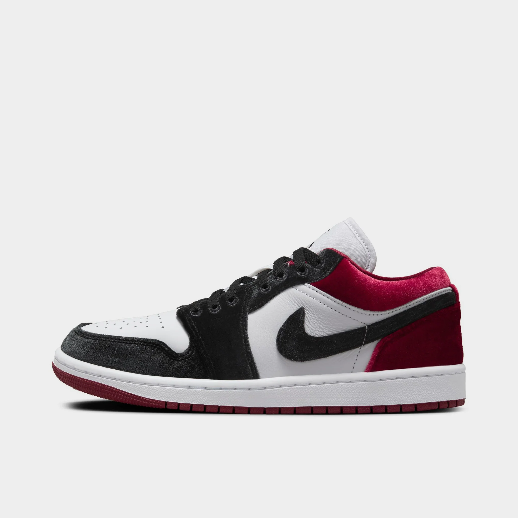 Jordan Women's 1 Low SE Black / White - Team Red