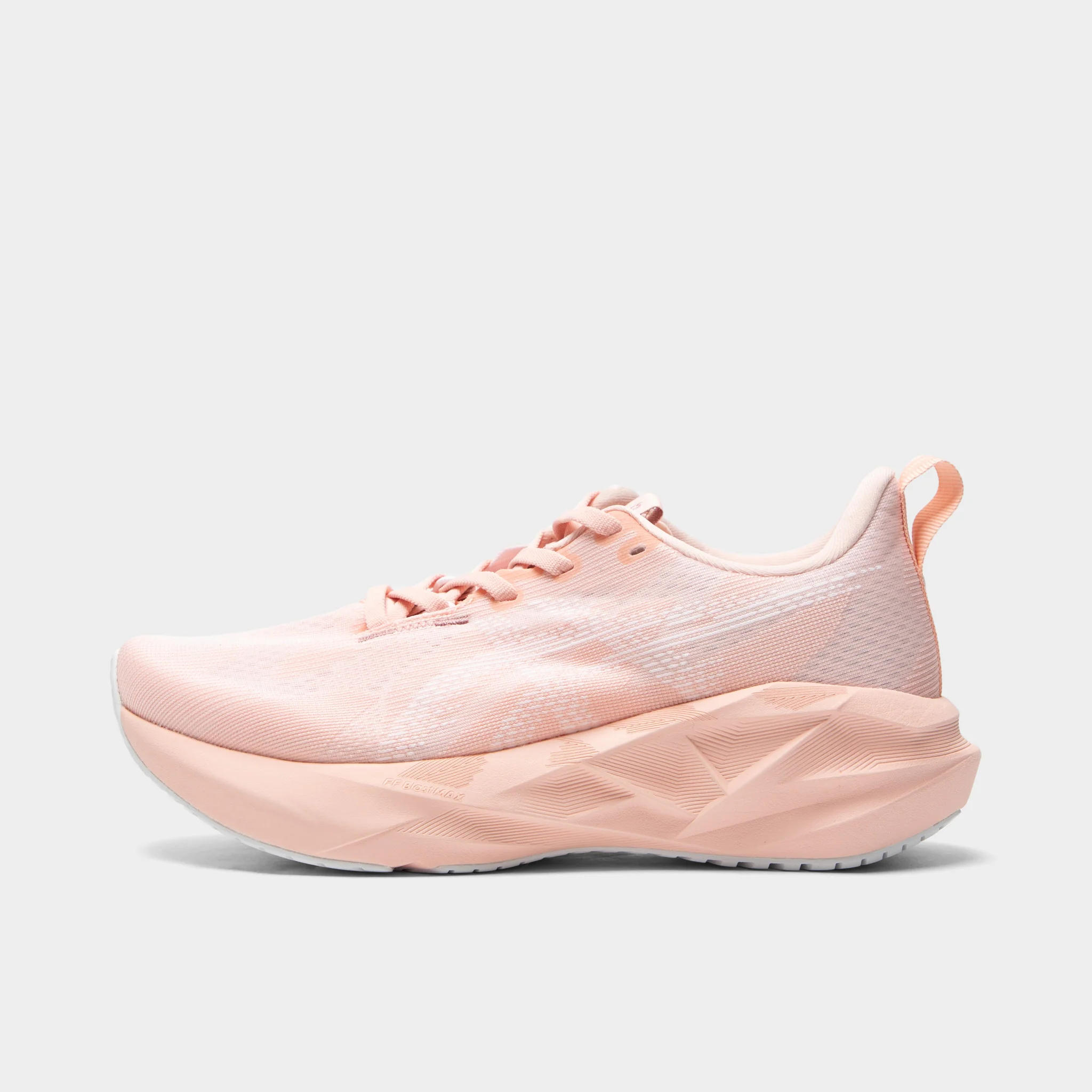 ASICS Women's Novablast 5 Breeze / White