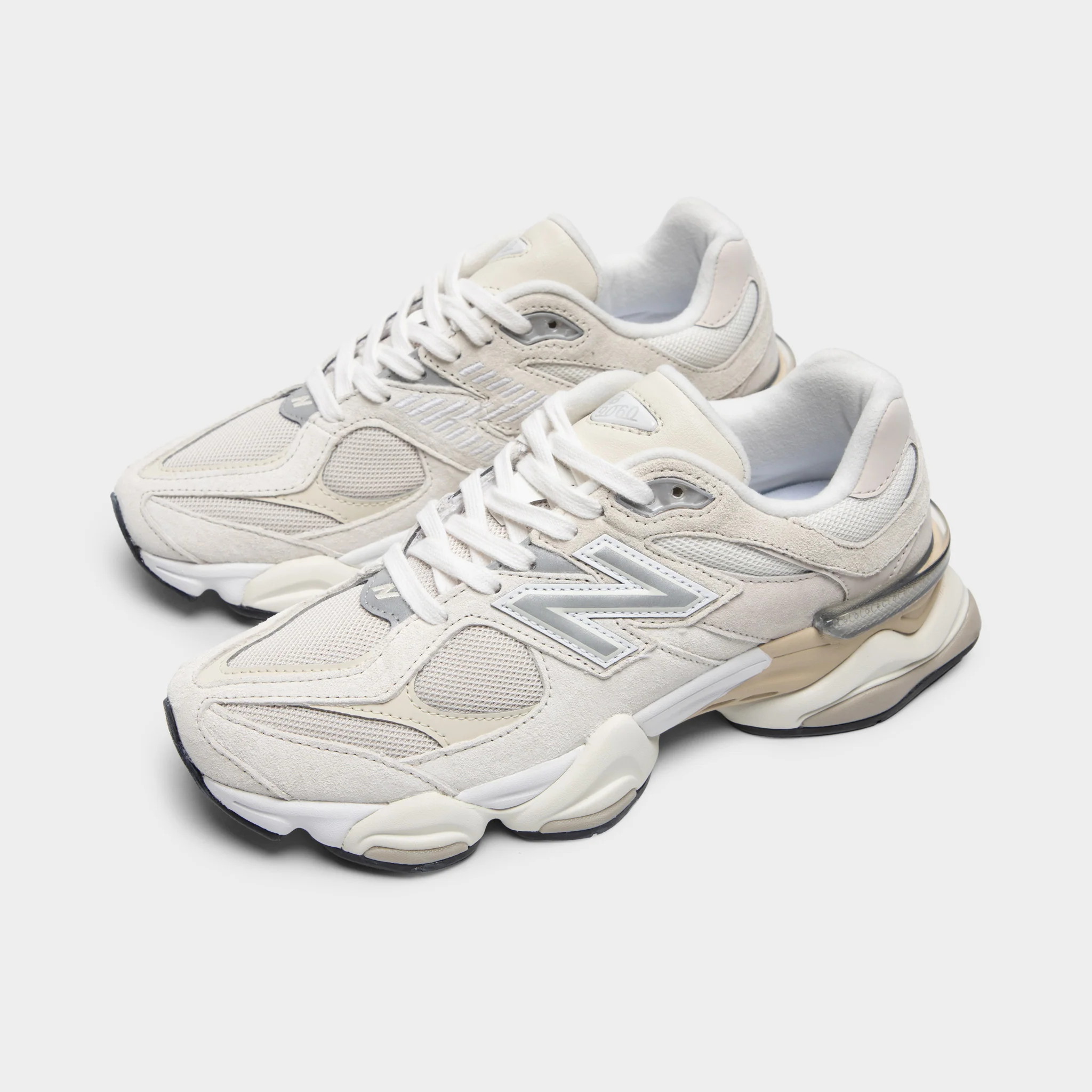 New Balance 9060 Sea Salt / Moonbeam - Turtledove