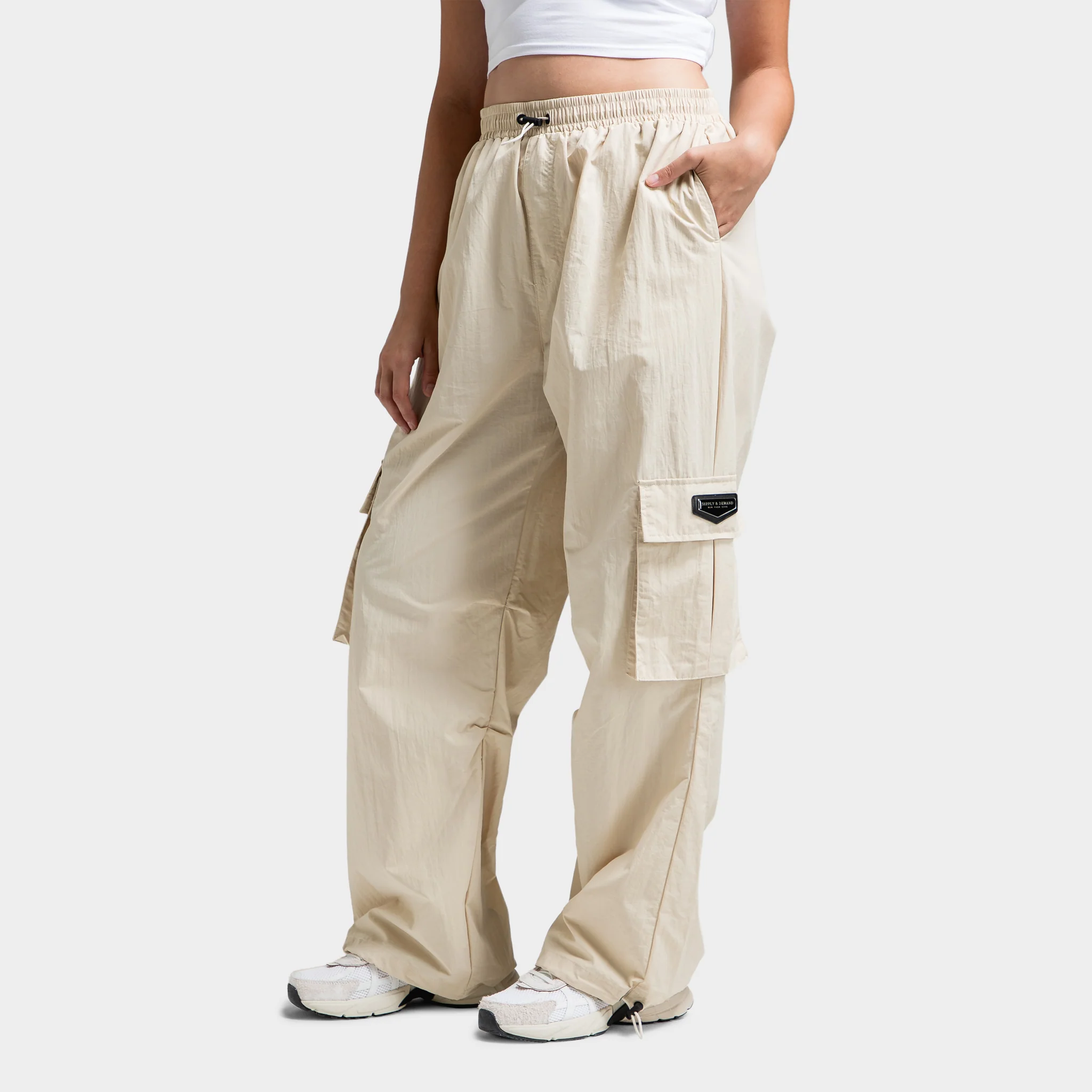 Supply & Demand Women's Monroe Cargo Pants / Sandshell