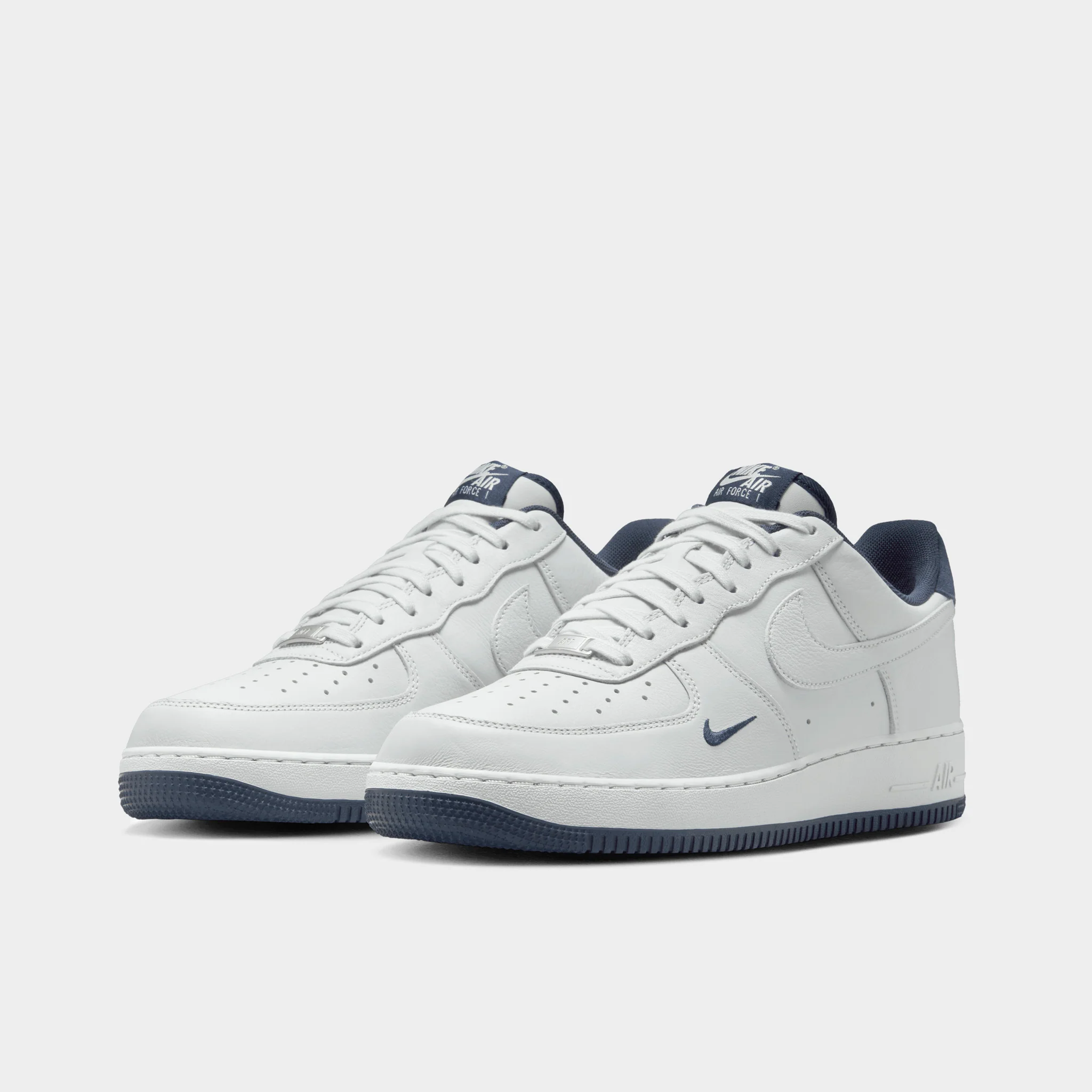 Nike Air Force 1 '07 LV8 Photon Dust / Obsidian