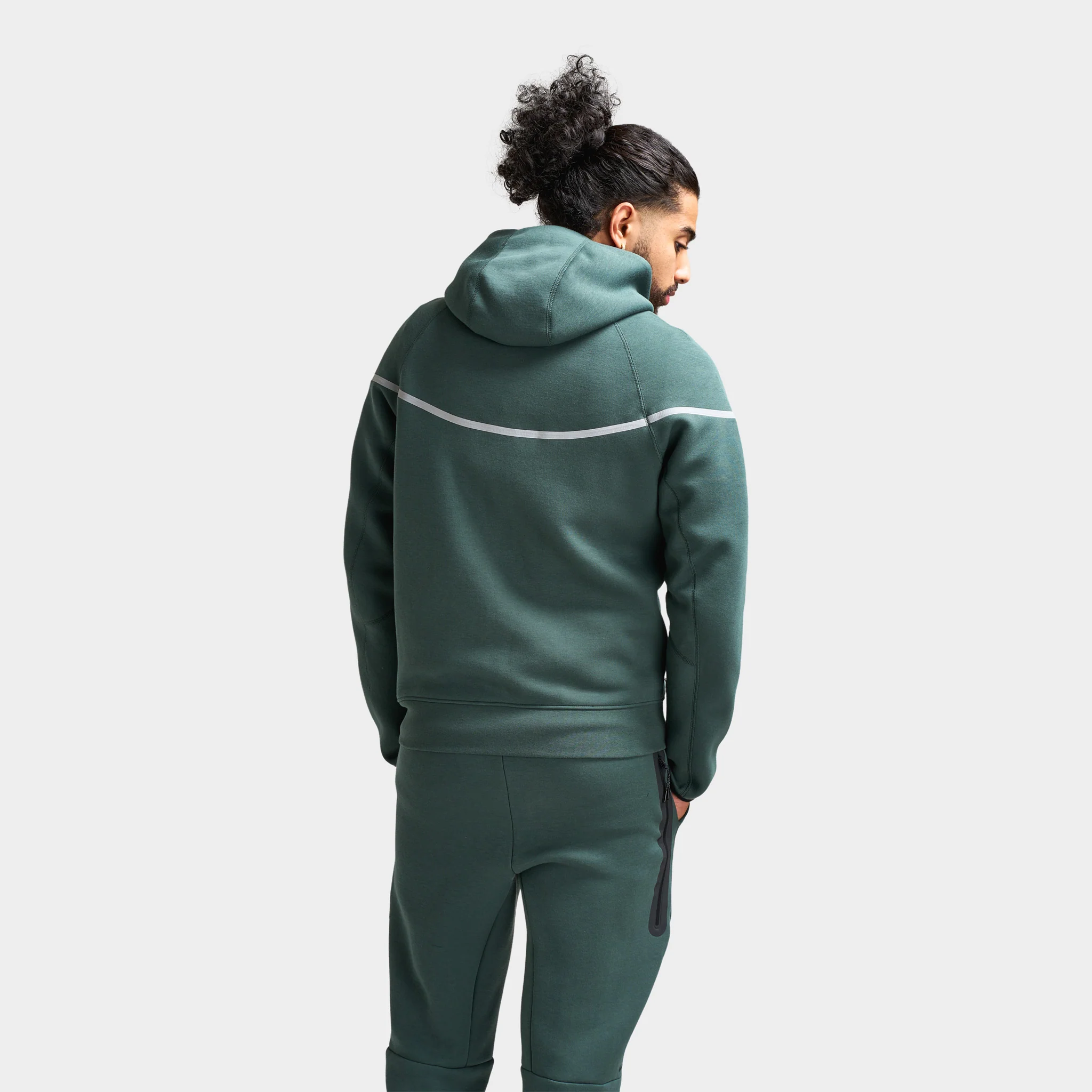 Nike Tech Fleece Full-Zip Reflective Windrunner Vintage Green / Bemis Silver