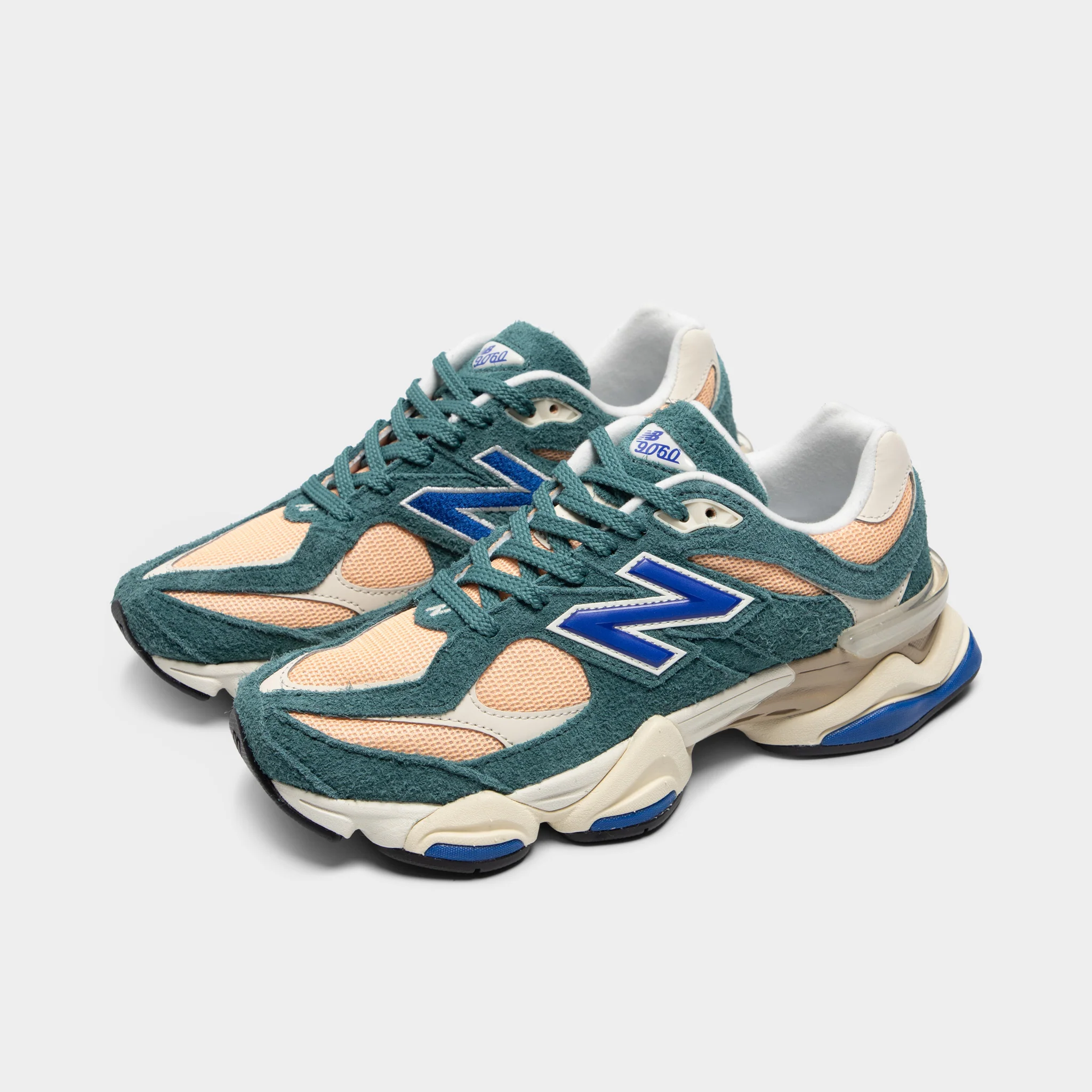 New Balance 9060 New Spruce / Peach Blossom