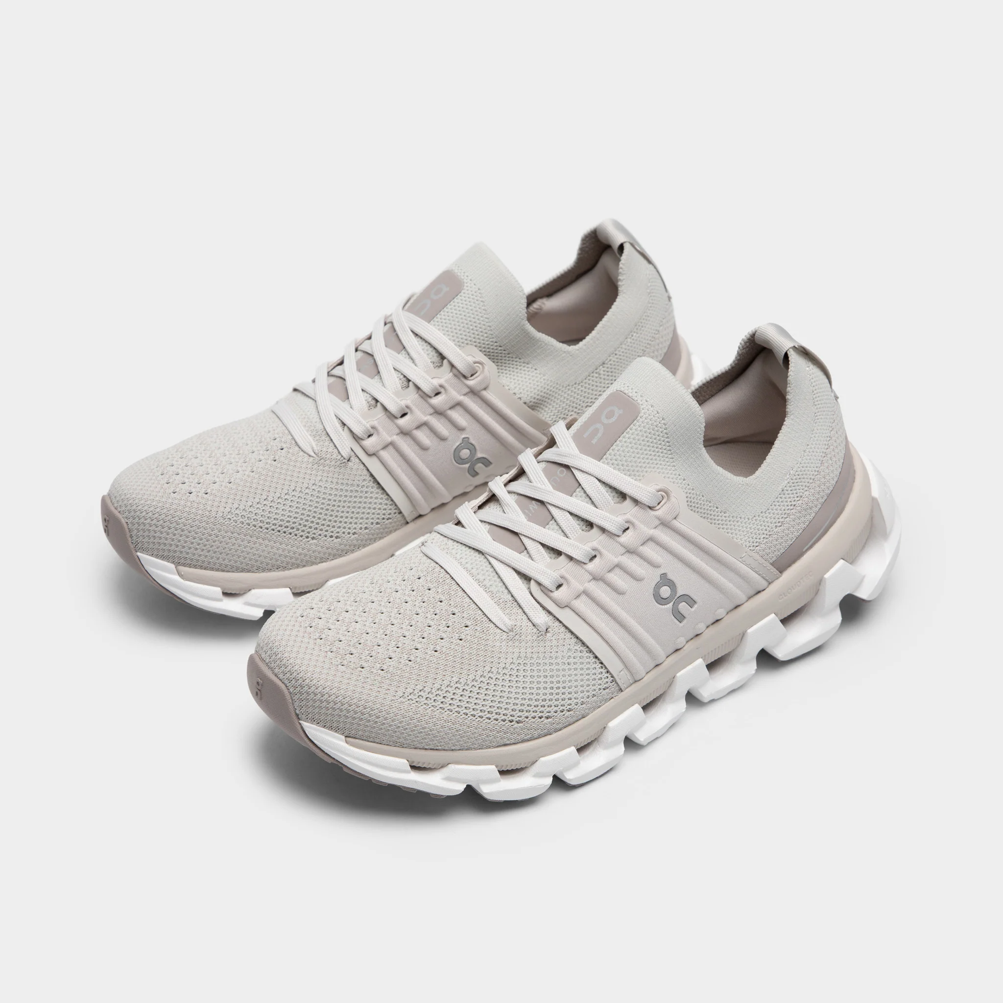 On Women's Cloudswift Pearl / Fog