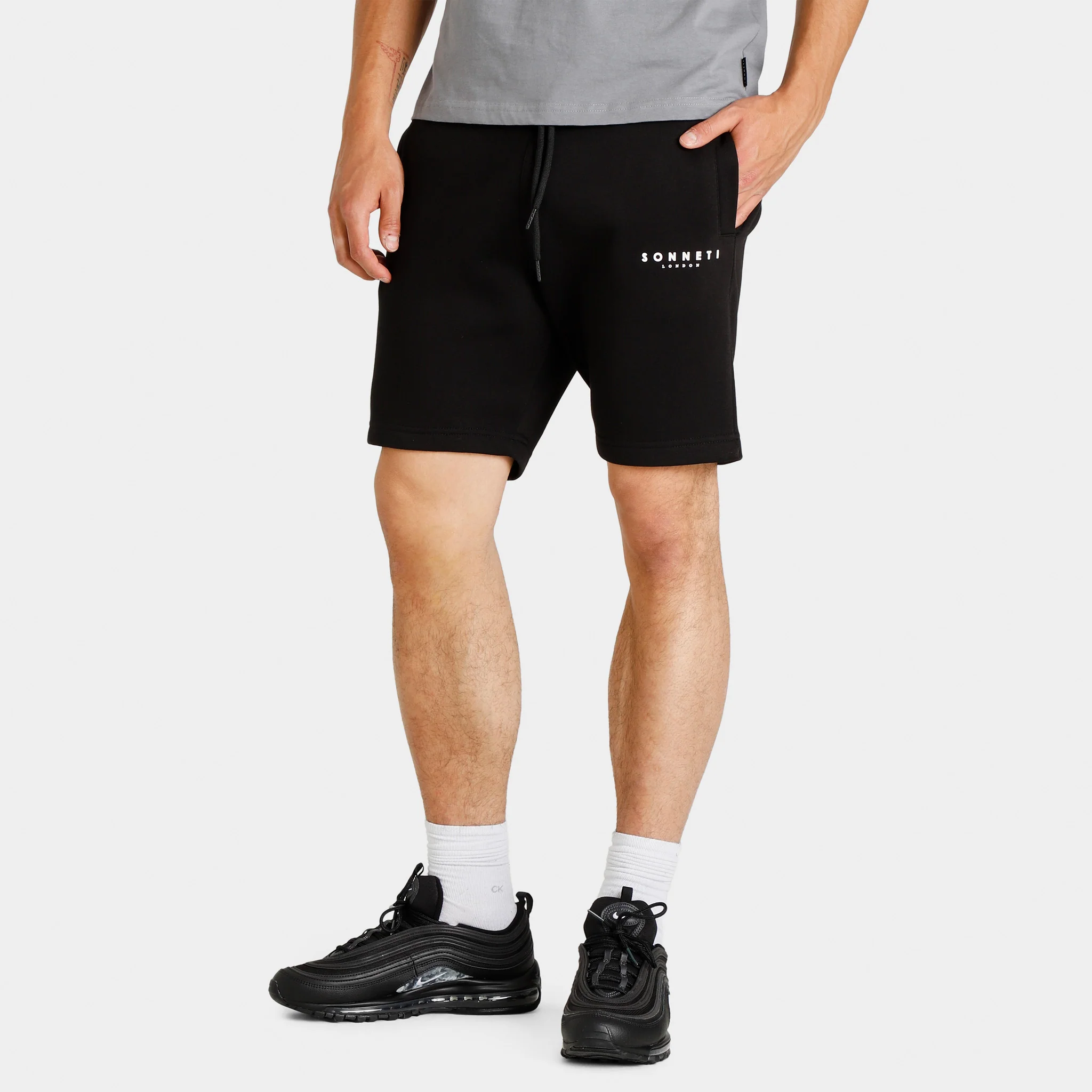 Sonneti Brom Shorts / Black