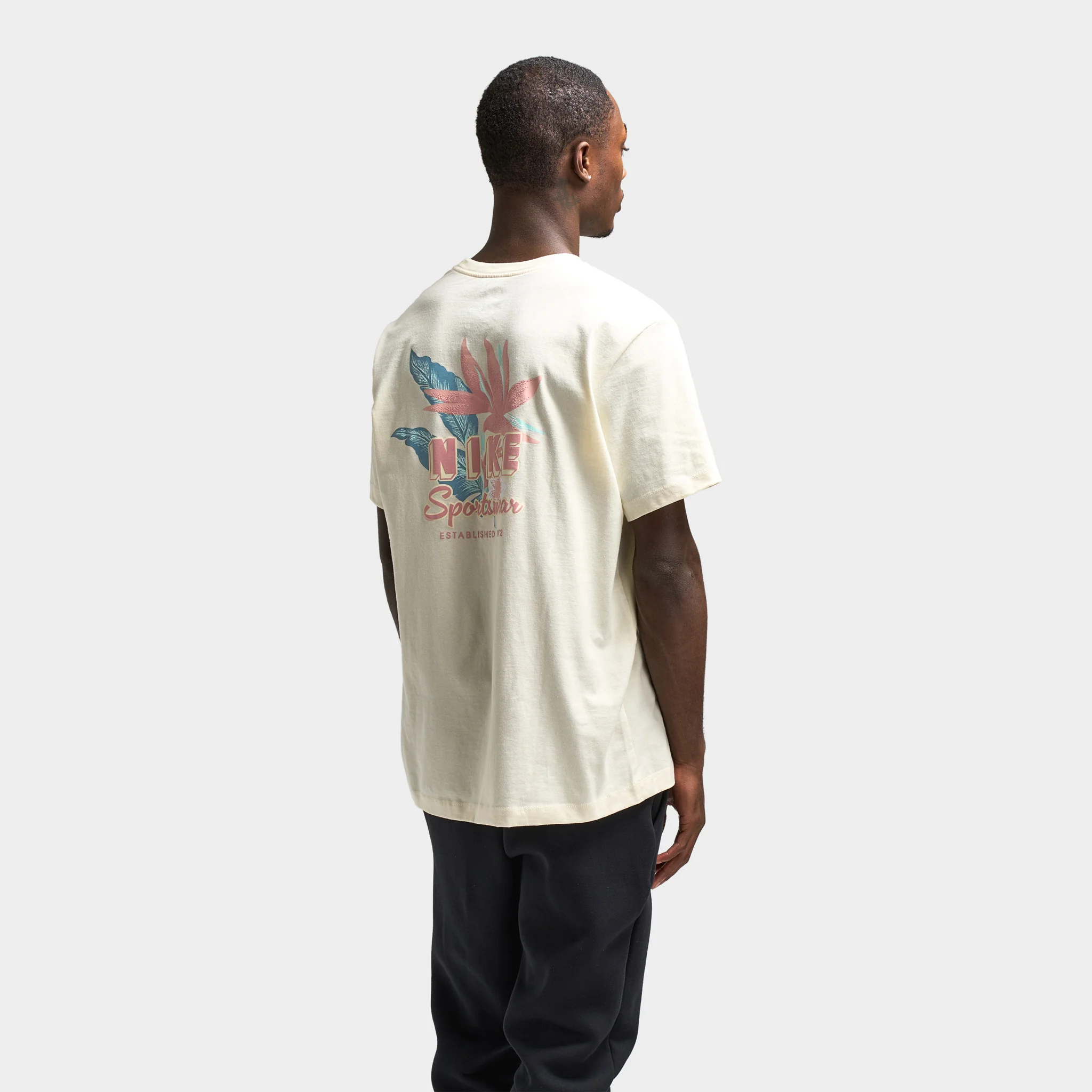 Nike Sportswear T-Shirt Sweet Coconut Milk / Denim Turq