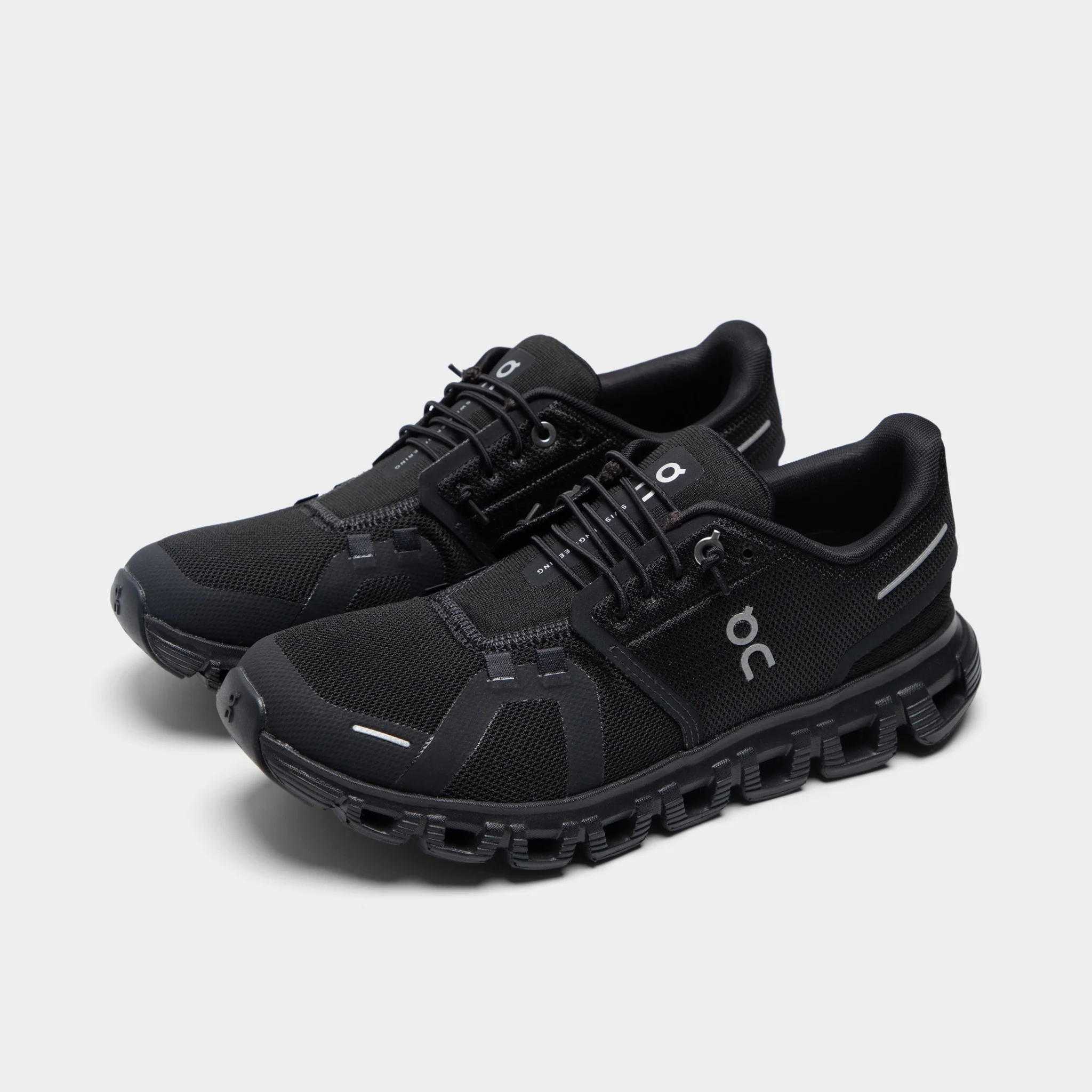 On Women's Cloud 6 Black / Black