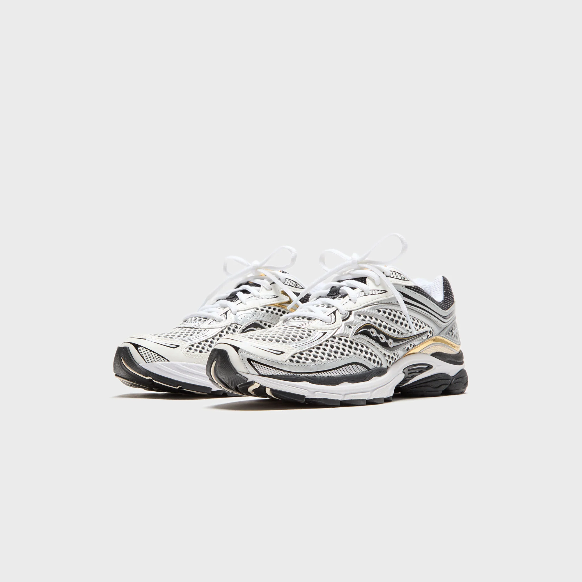 Saucony Progrid Omni 9 - Silver / Gold
