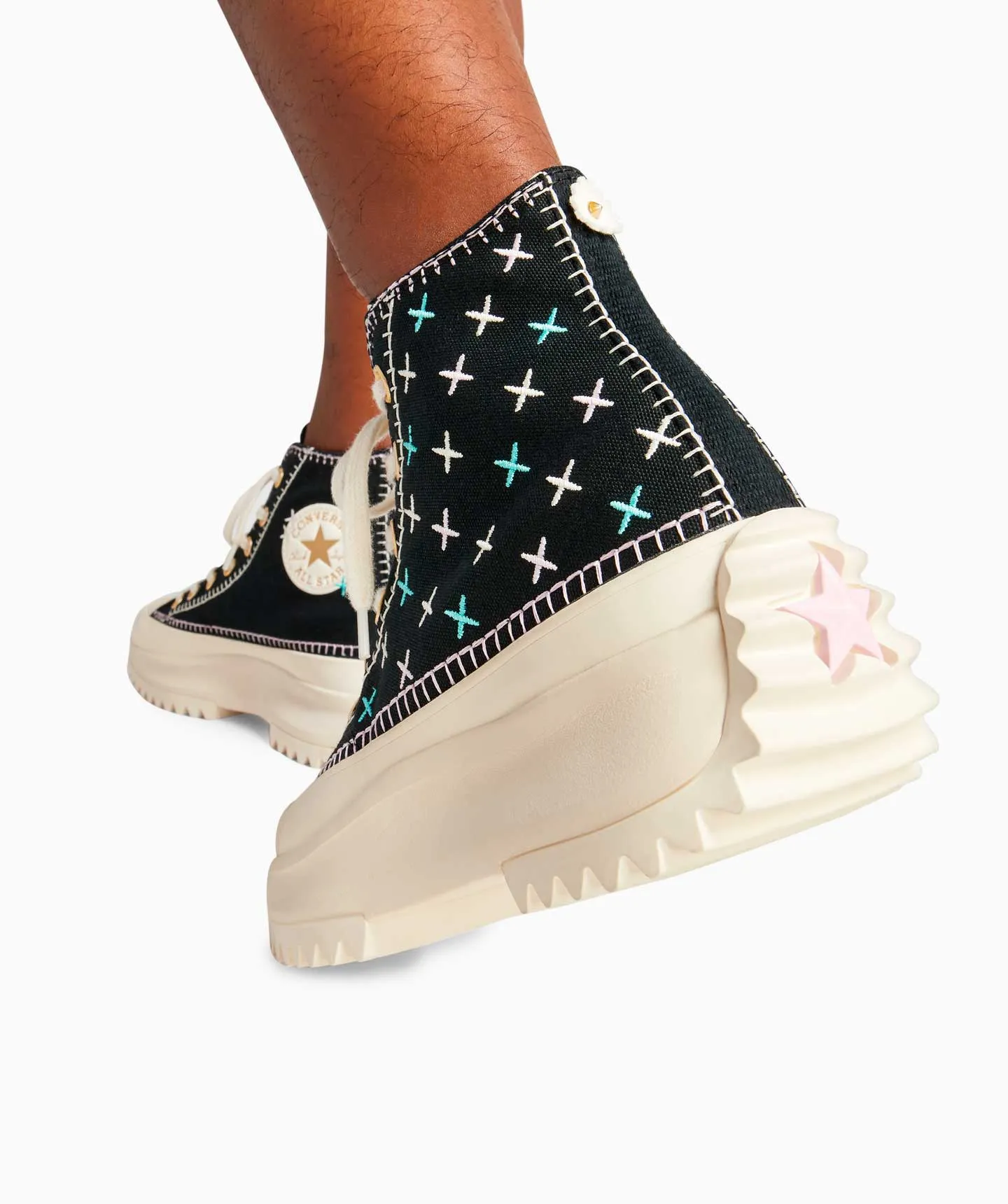 Tenis Converse de Plataforma Run Star Hike Negros en Bota de Poliéster para Mujer