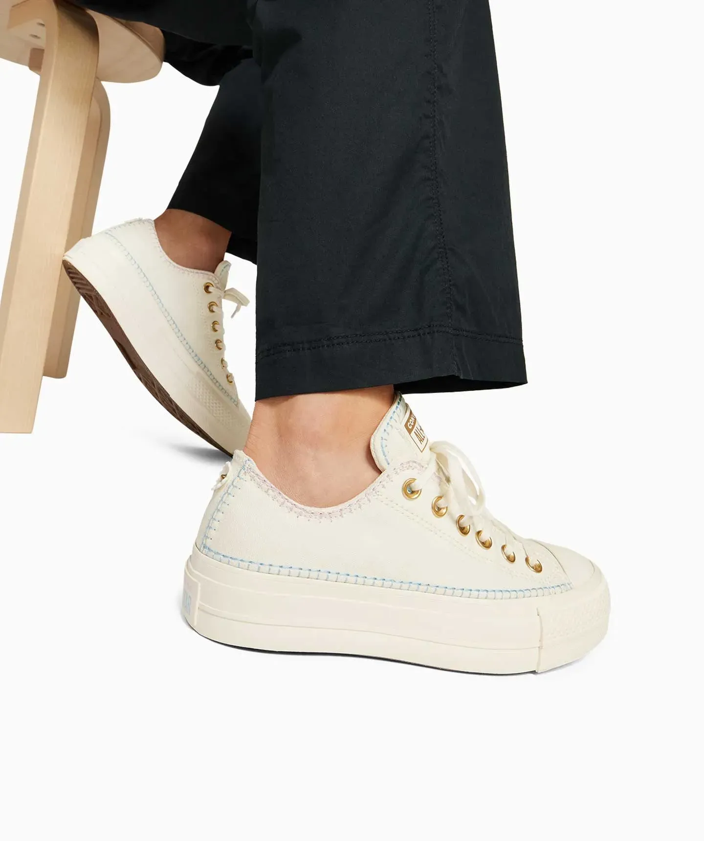 Tenis Converse de Plataforma Lift Blancos en Choclo de Algodón para Mujer