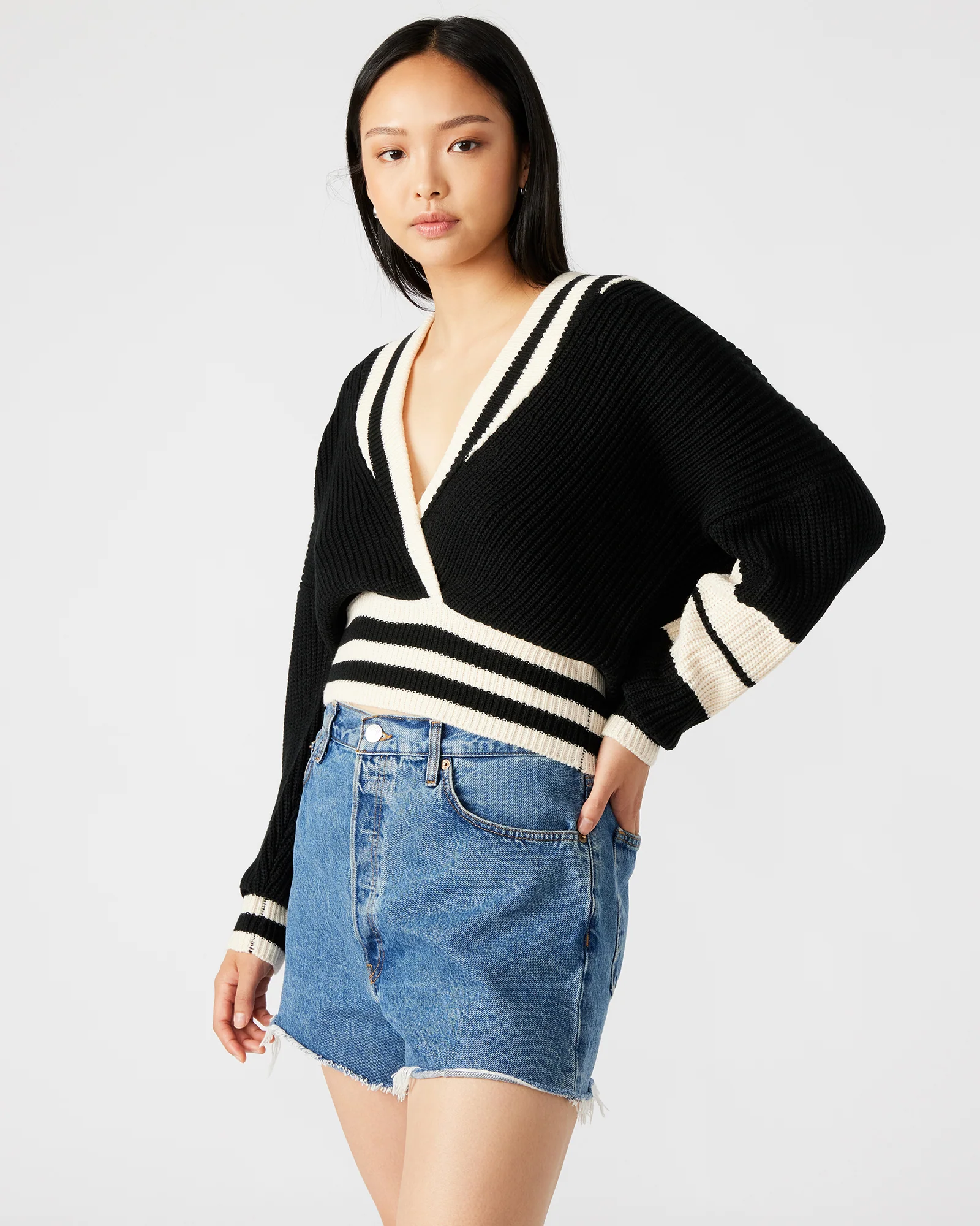 ADDISON PULLOVER BLACK
