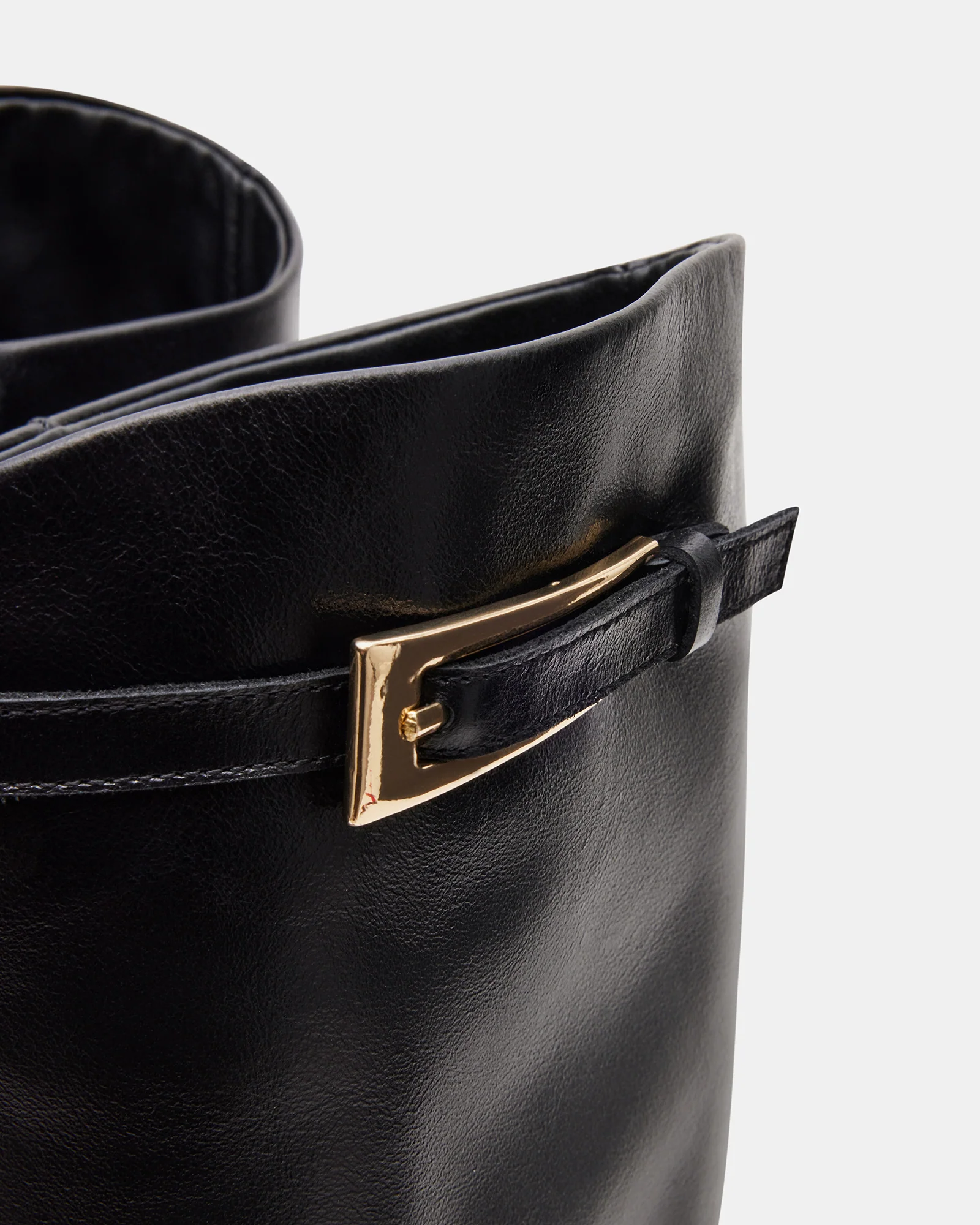 GIDEON BLACK LEATHER