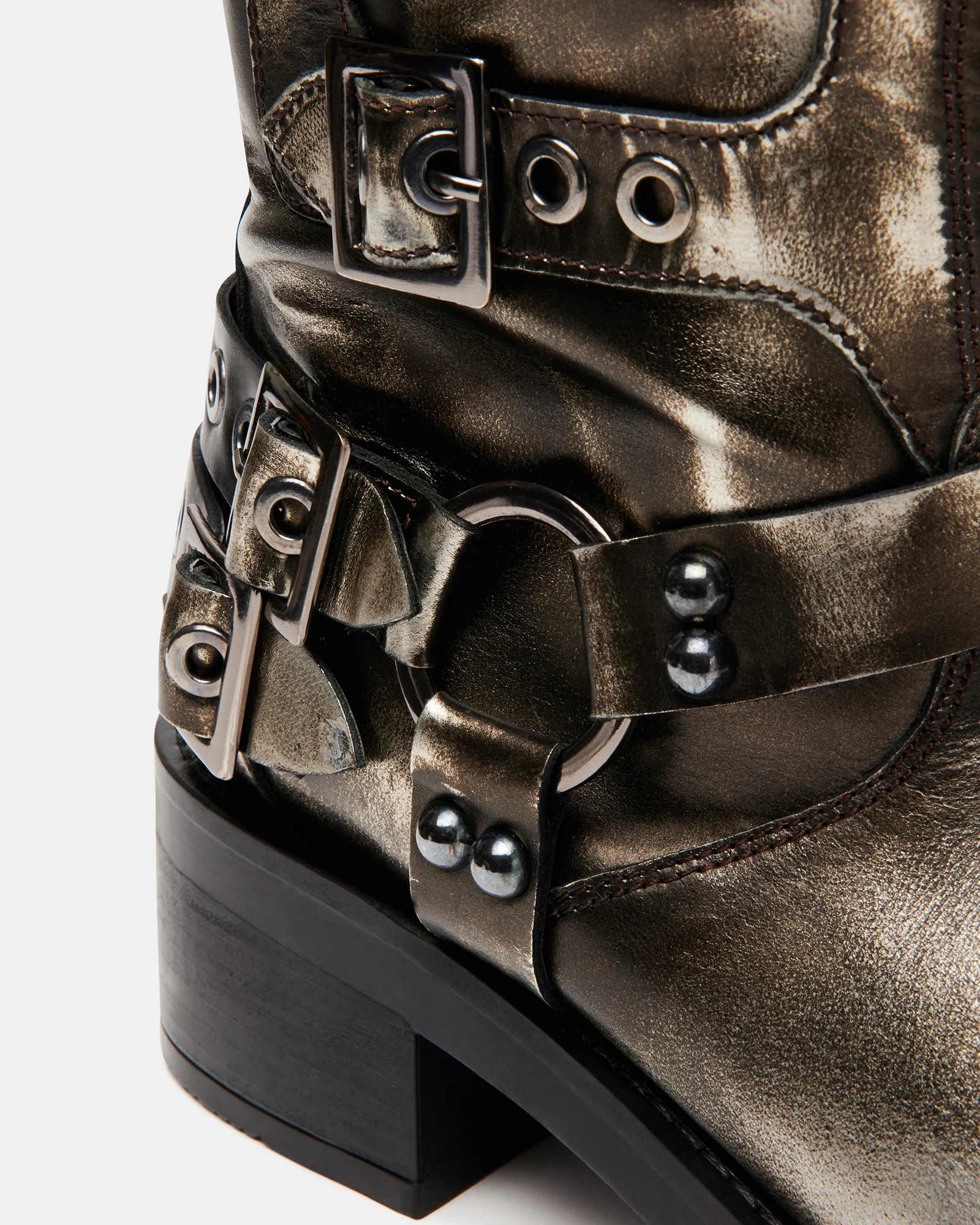 ROCKY SILVER DISTRESSED