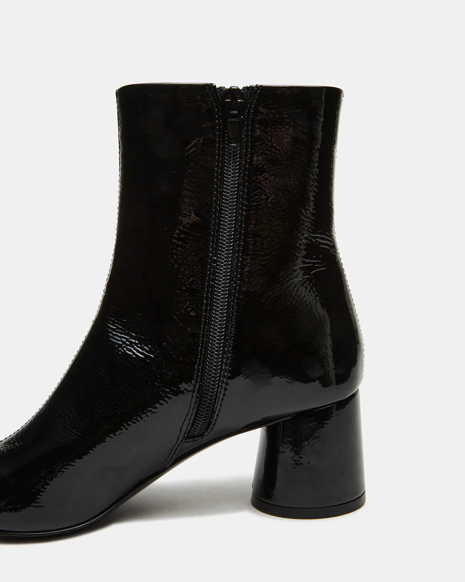 SERENITY BLACK LEATHER