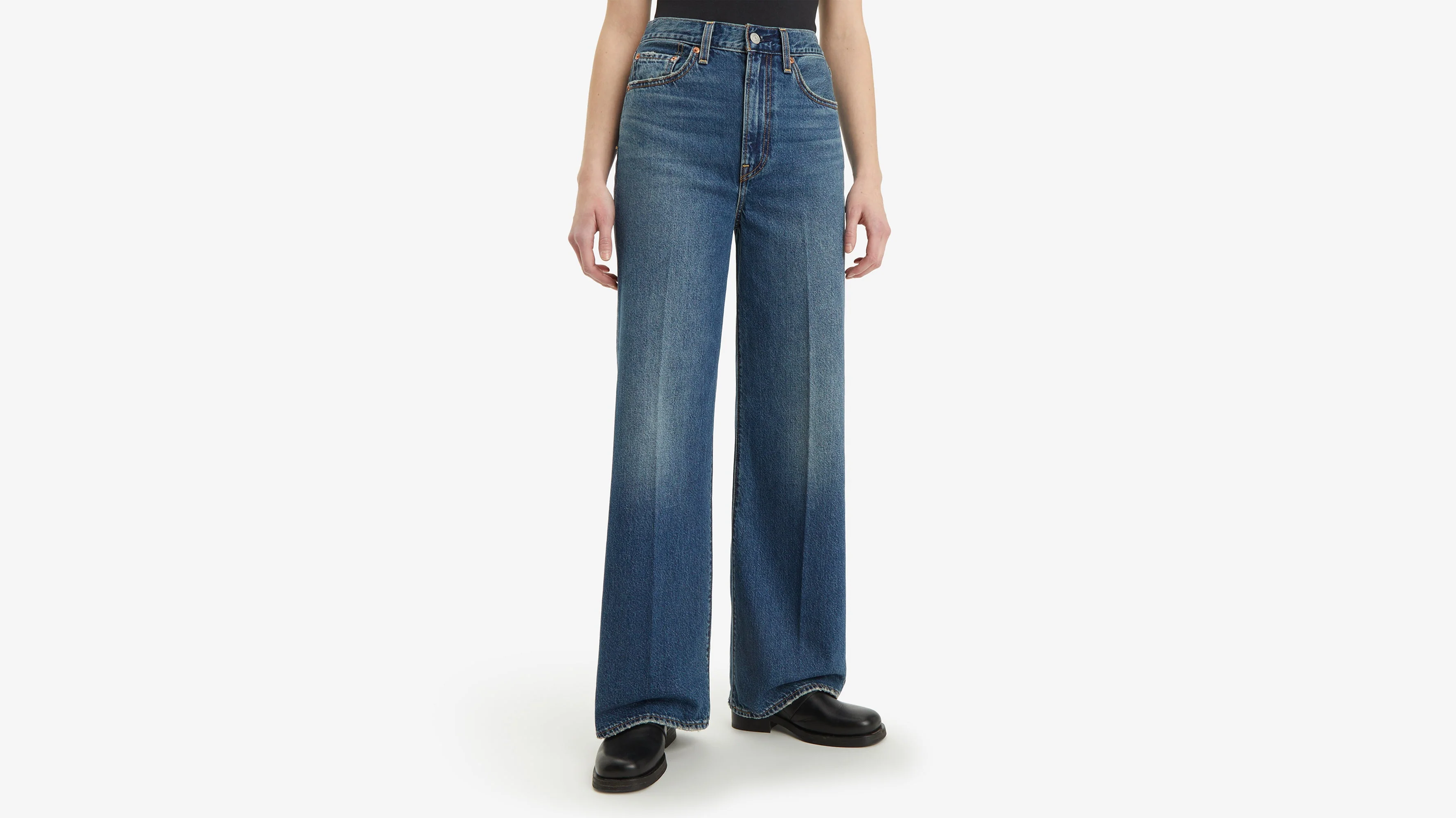 Levi’s® Women’s Ribcage Wide-Leg Jeans