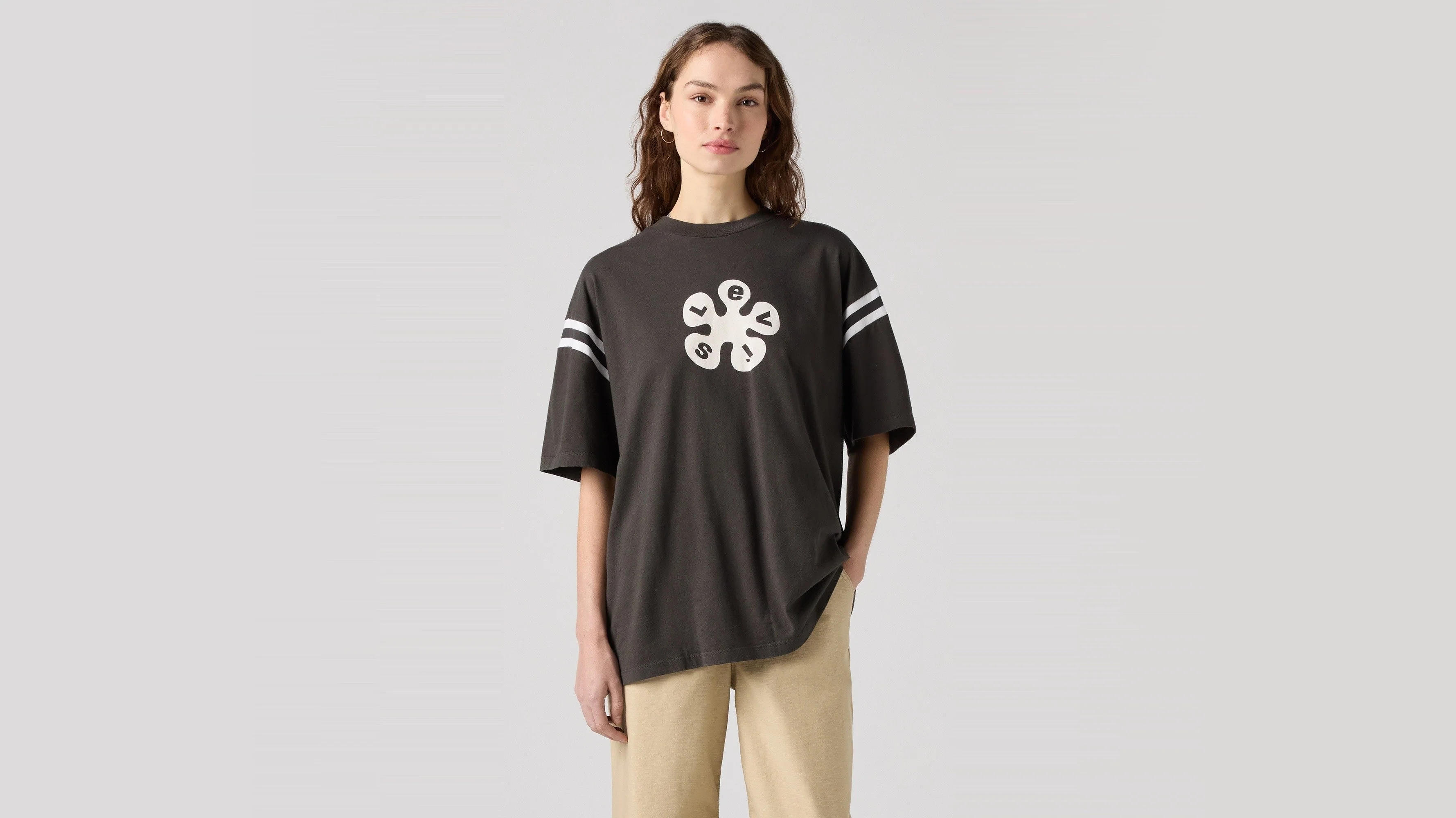 Levi's® Women's Pieced Graphic Short Stack Tee
