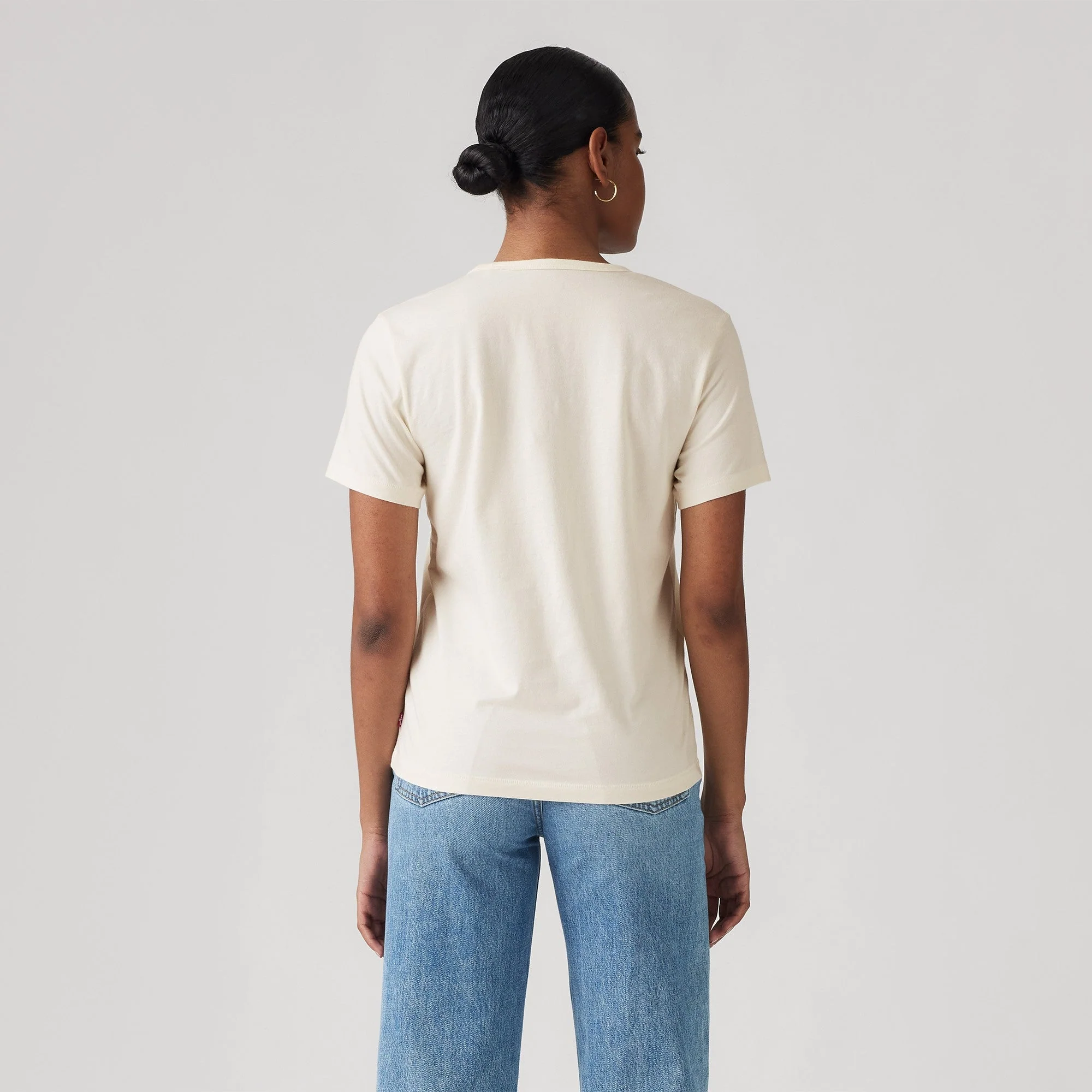 Levi's® Women's Graphic Iconic Tee