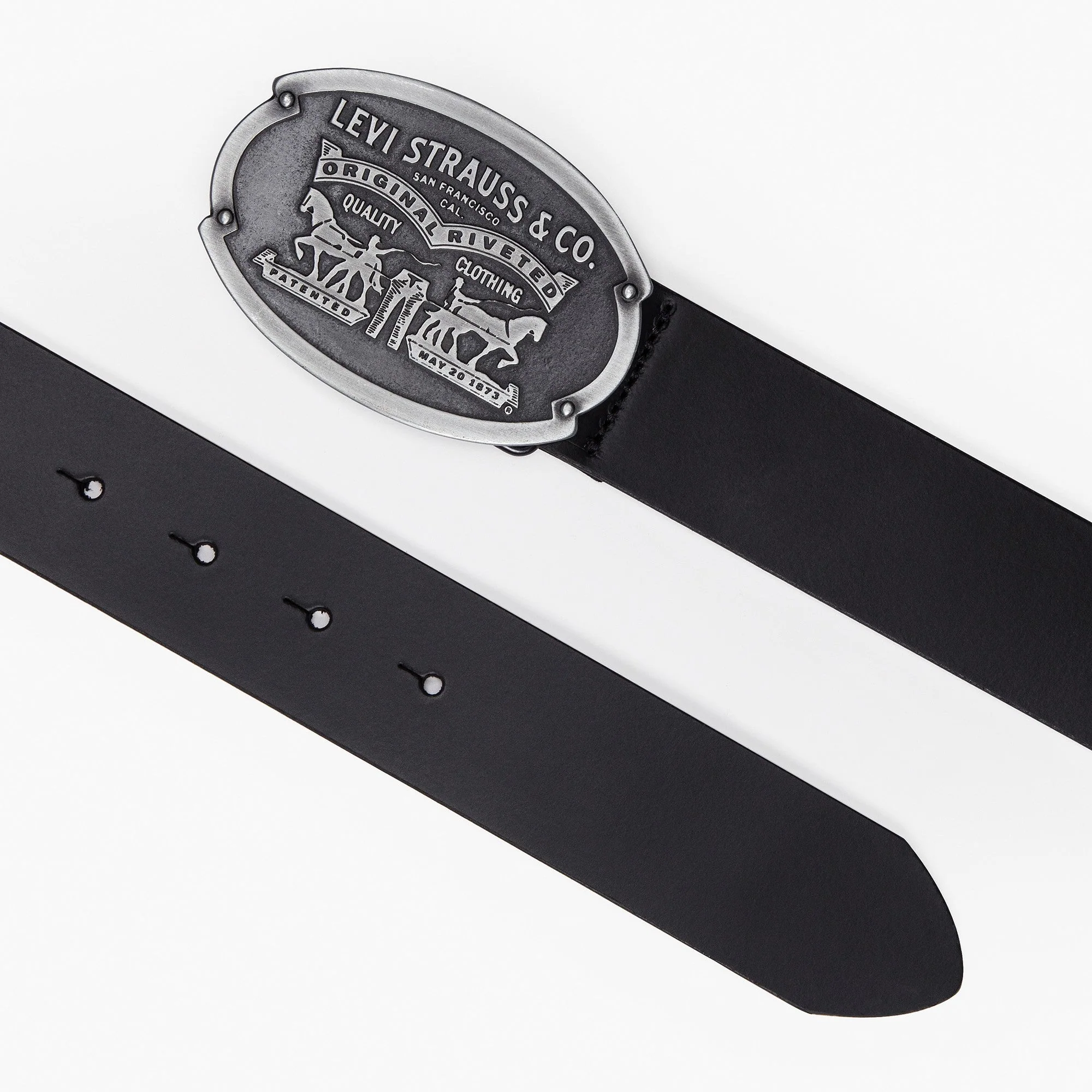 Levi's® Men's Billy Plaque Belt